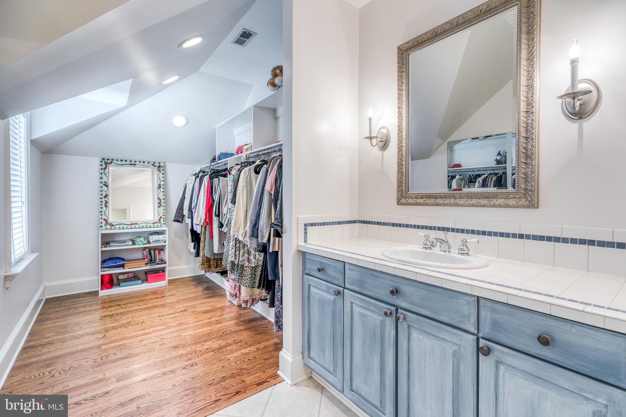 WORTHINGTON VALLEY - Residential