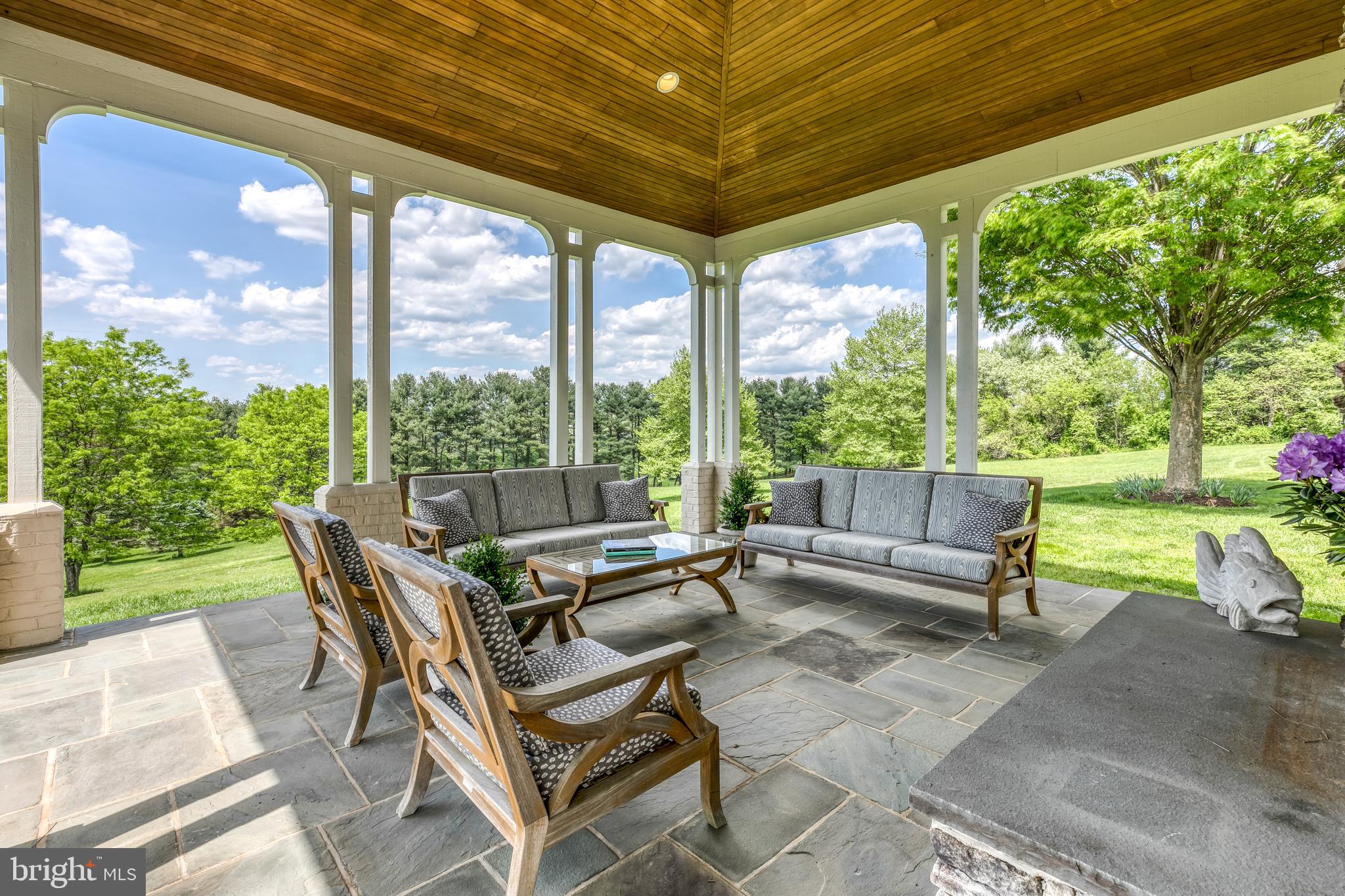 WORTHINGTON VALLEY - Residential