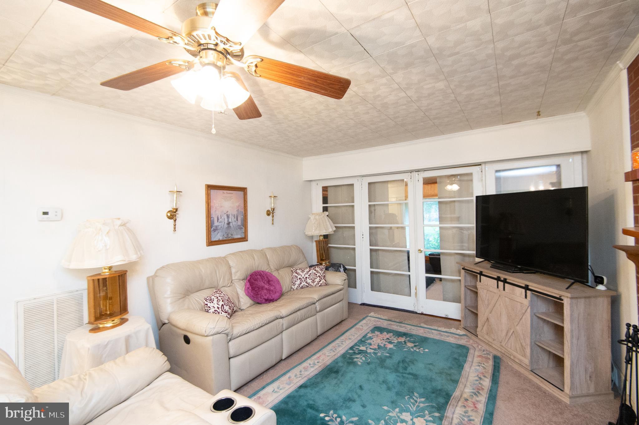 112 ROSEBERRY AVENUE