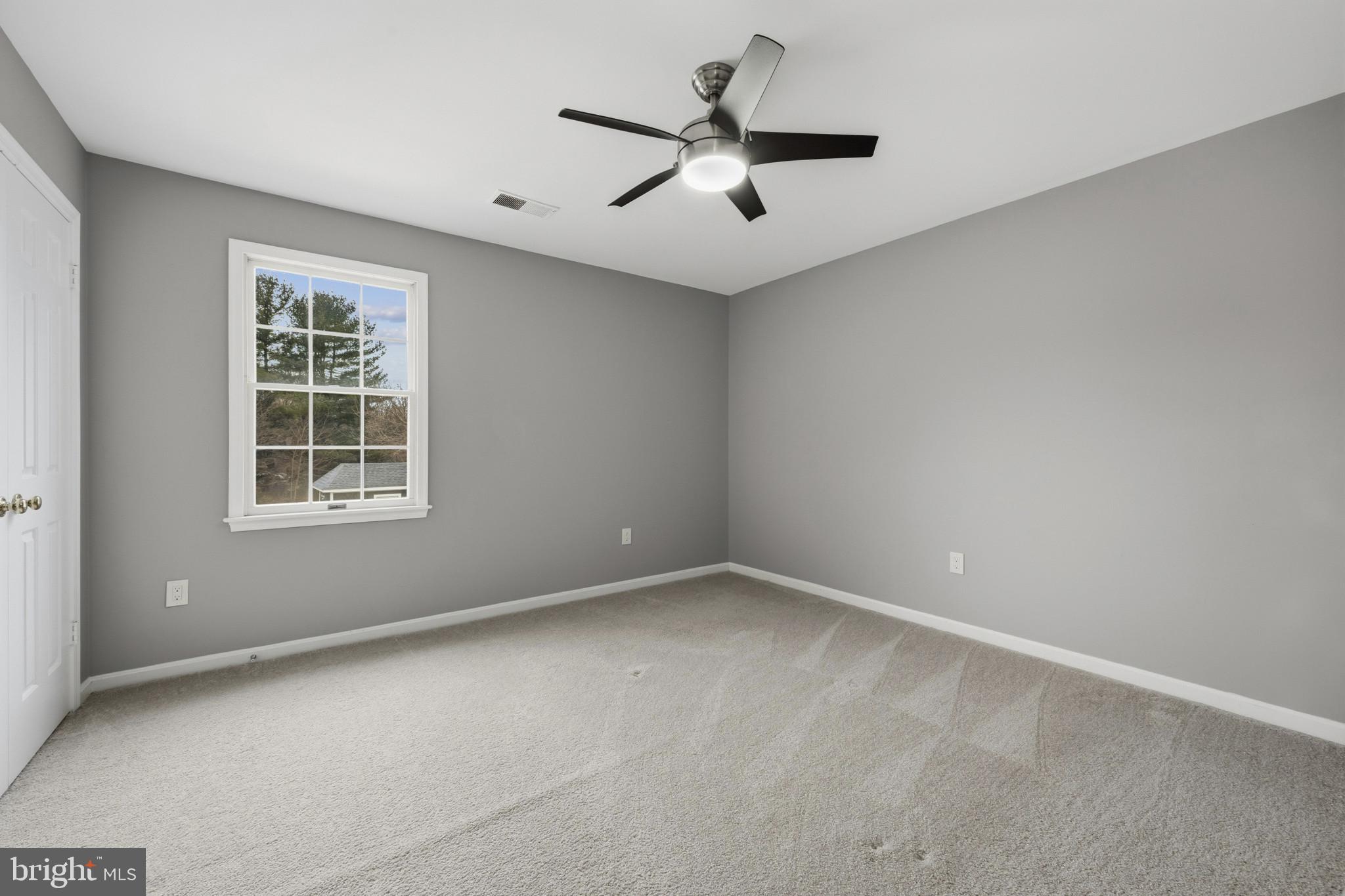 FLINTRIDGE - Residential