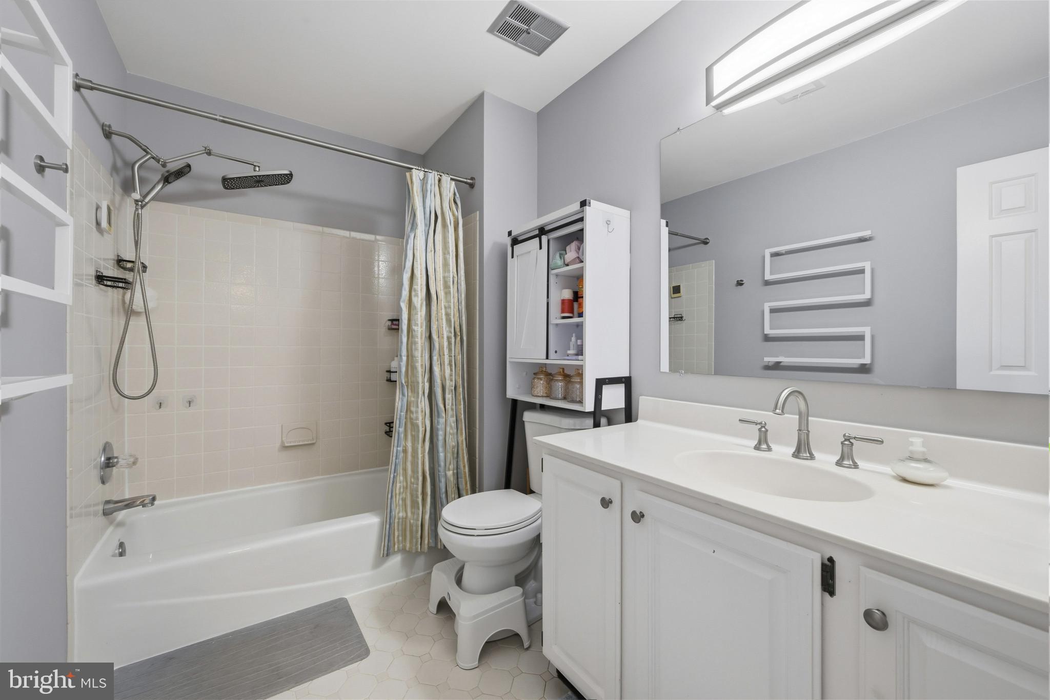 FLINTRIDGE - Residential