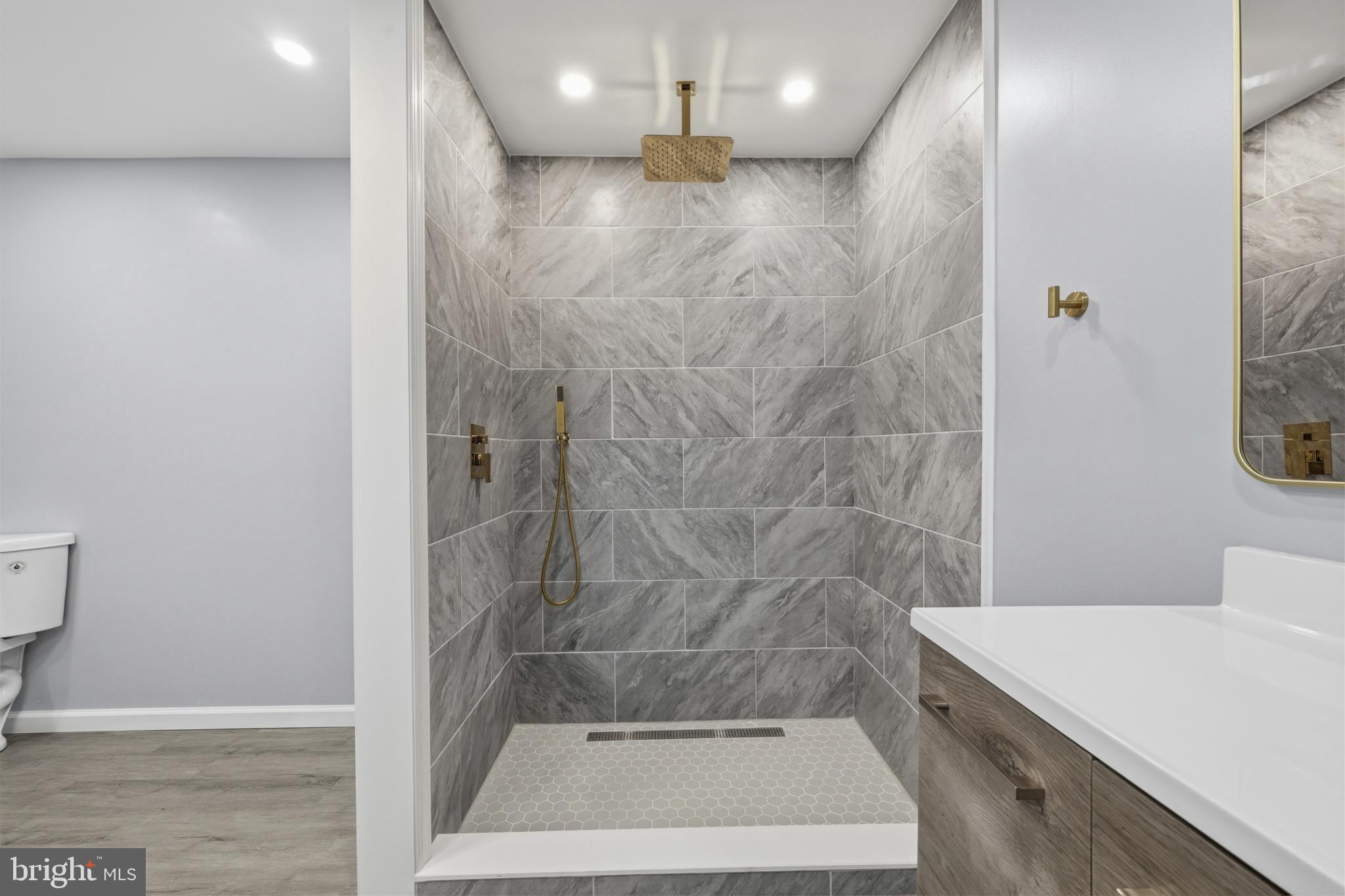 FLINTRIDGE - Residential