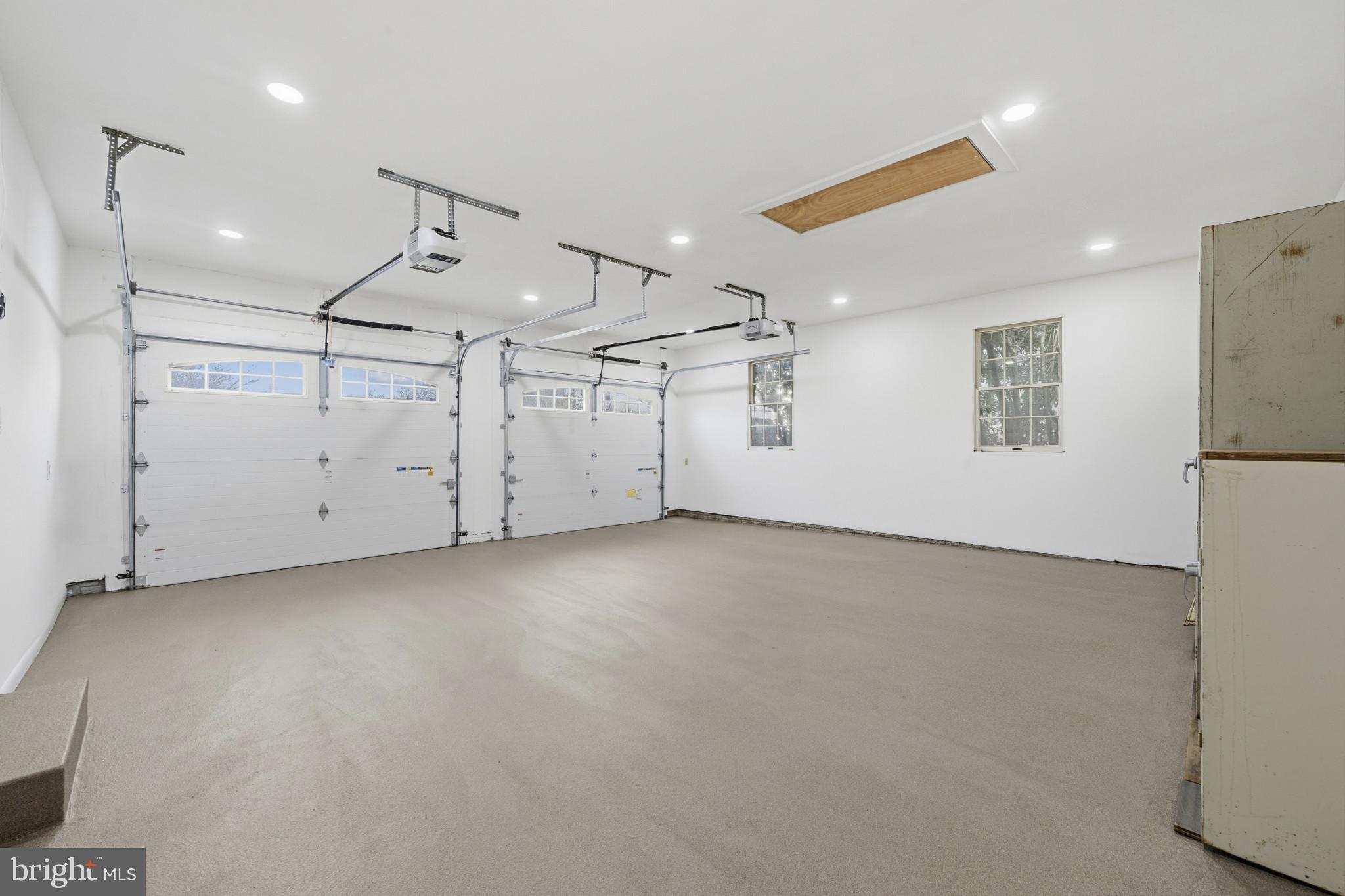 FLINTRIDGE - Residential