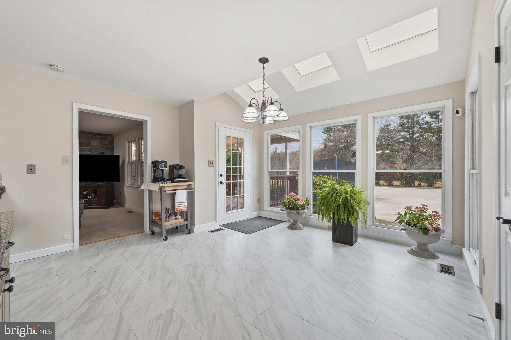 FLINTRIDGE - Residential