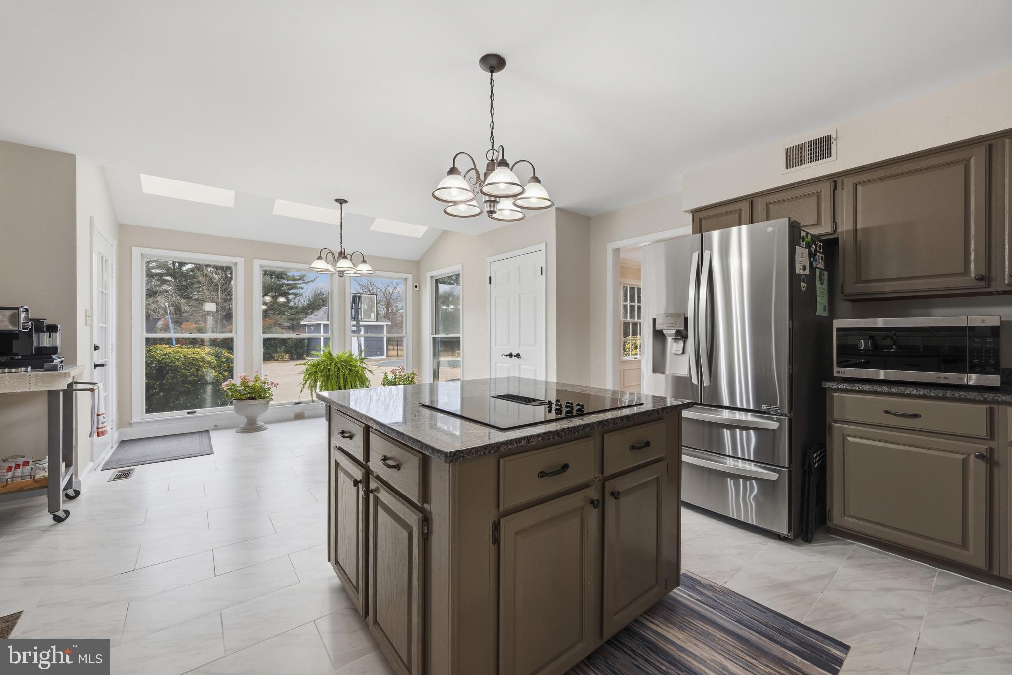 FLINTRIDGE - Residential