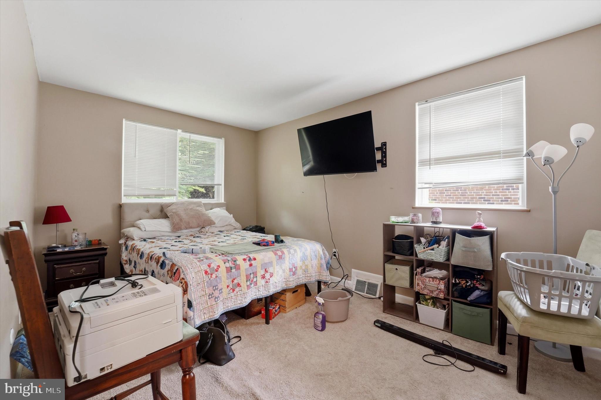 ROXBOROUGH - Residential Income