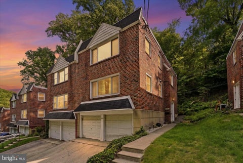 Multifamily For Sale - 636 Green Lane<br/> PHILADELPHIA, PA 19128
