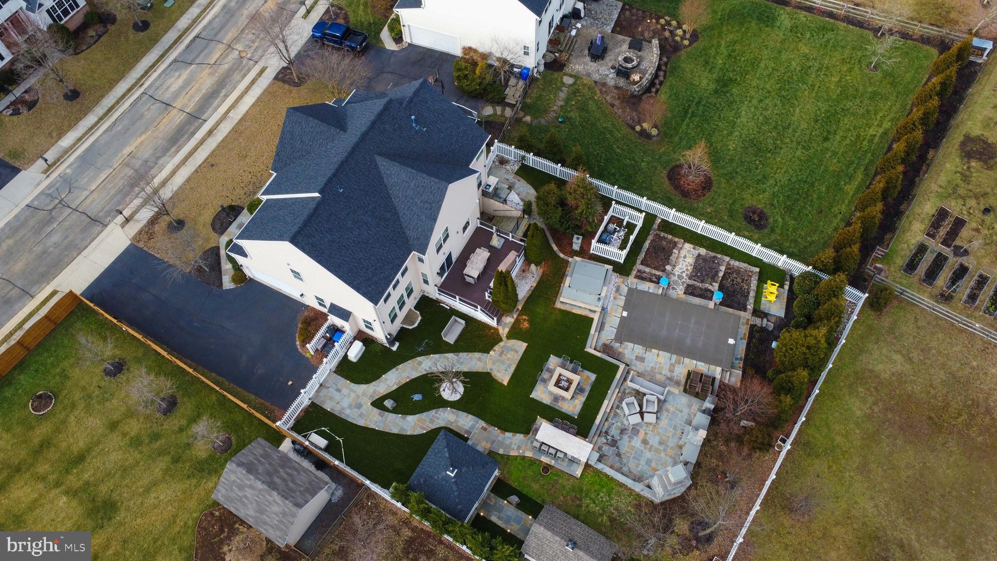 ELYSIAN HEIGHTS - Residential