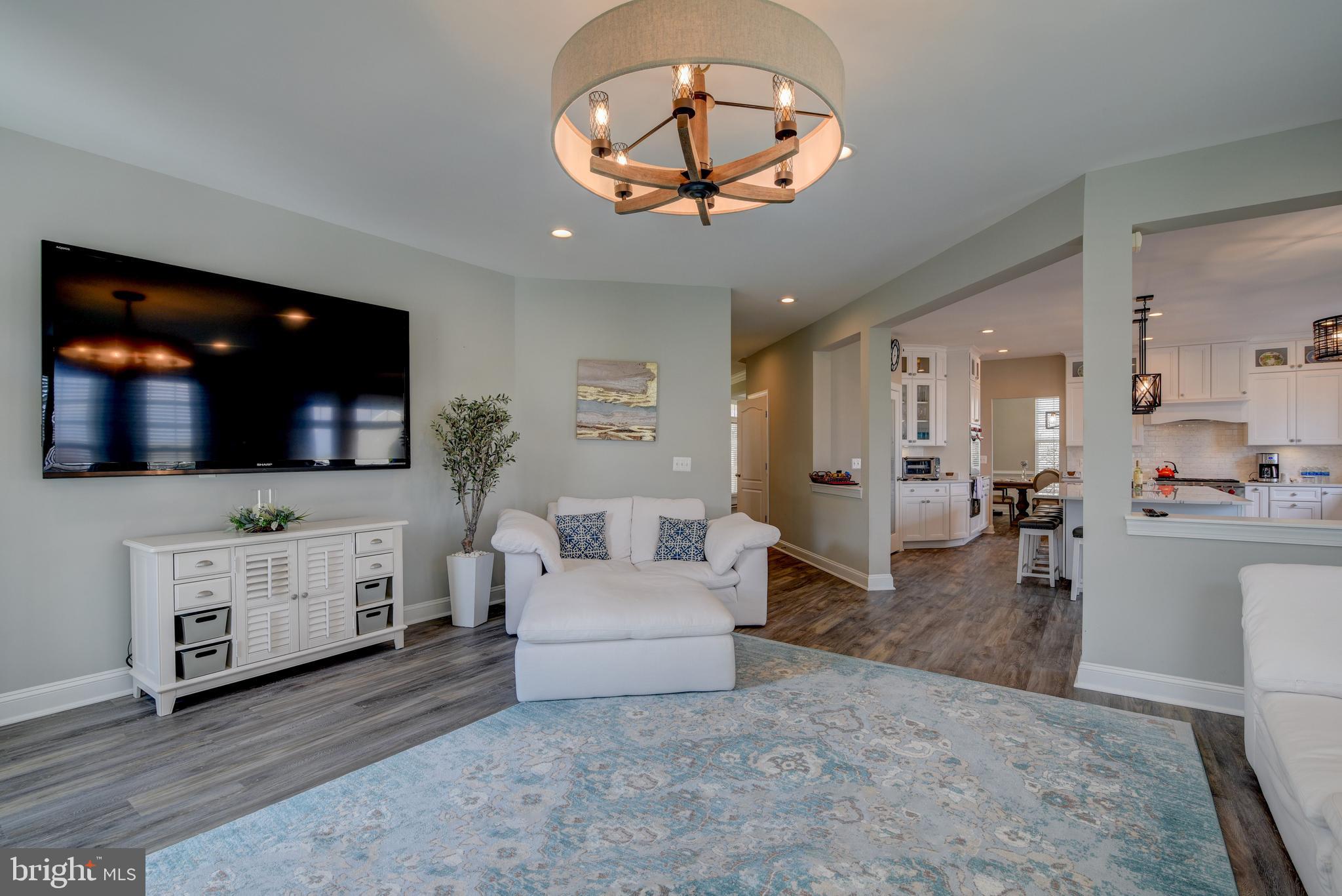 ELYSIAN HEIGHTS - Residential