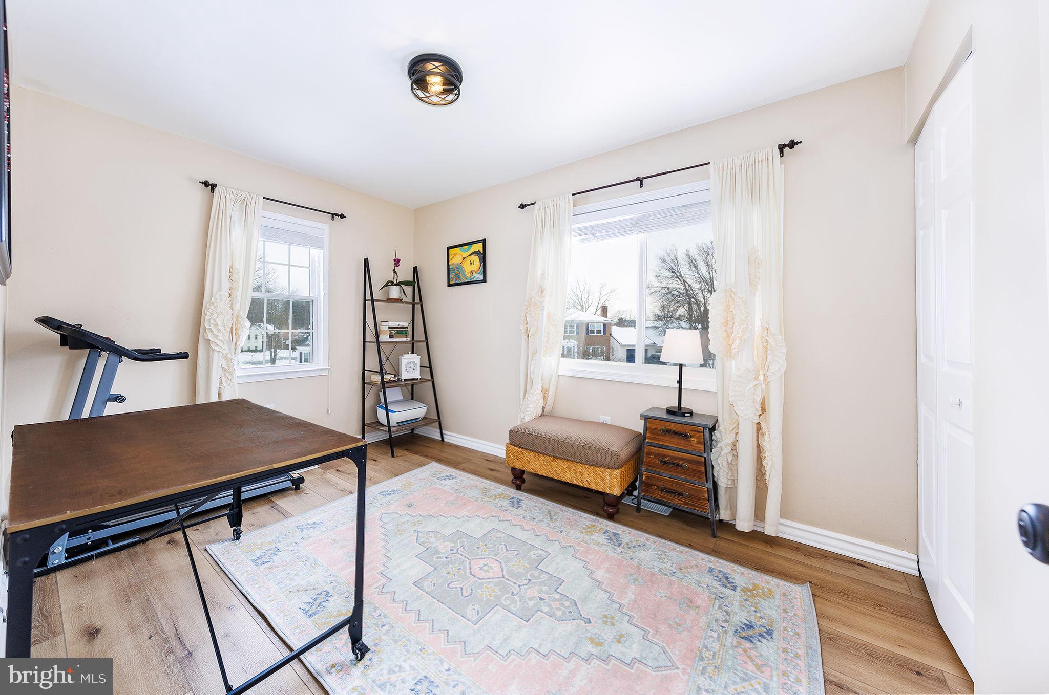 REFLECTION LAKE - Residential