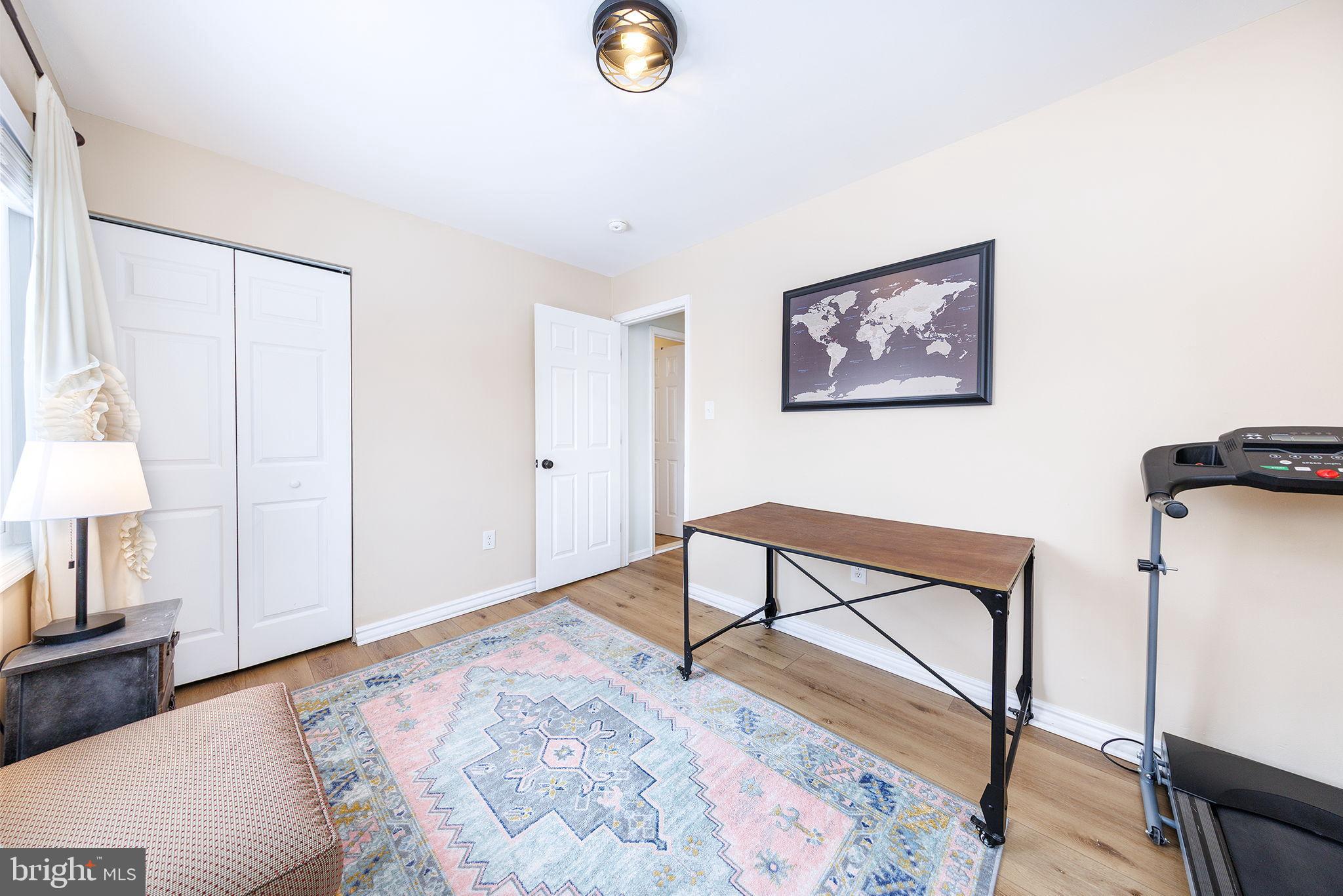 REFLECTION LAKE - Residential