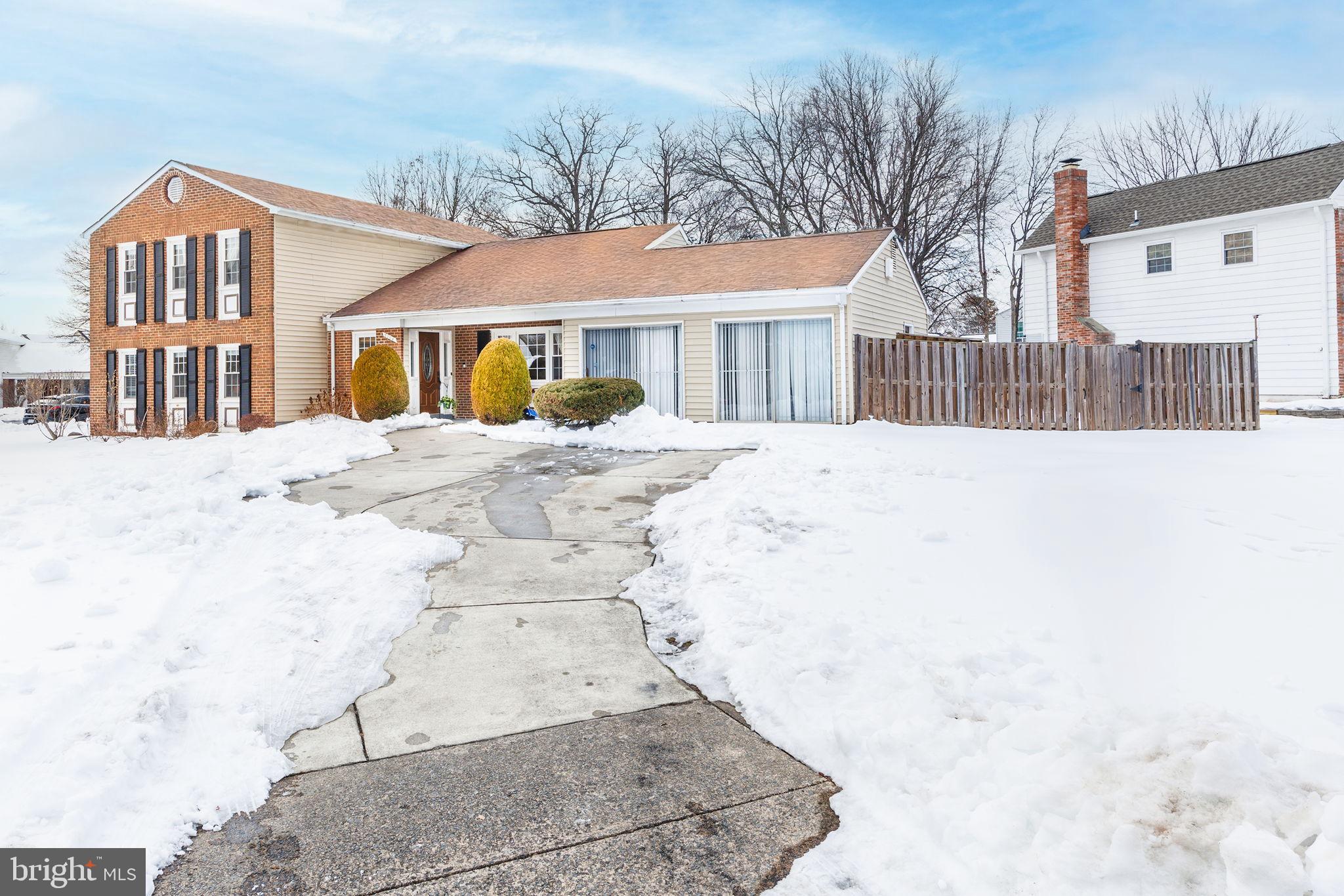 REFLECTION LAKE - Residential