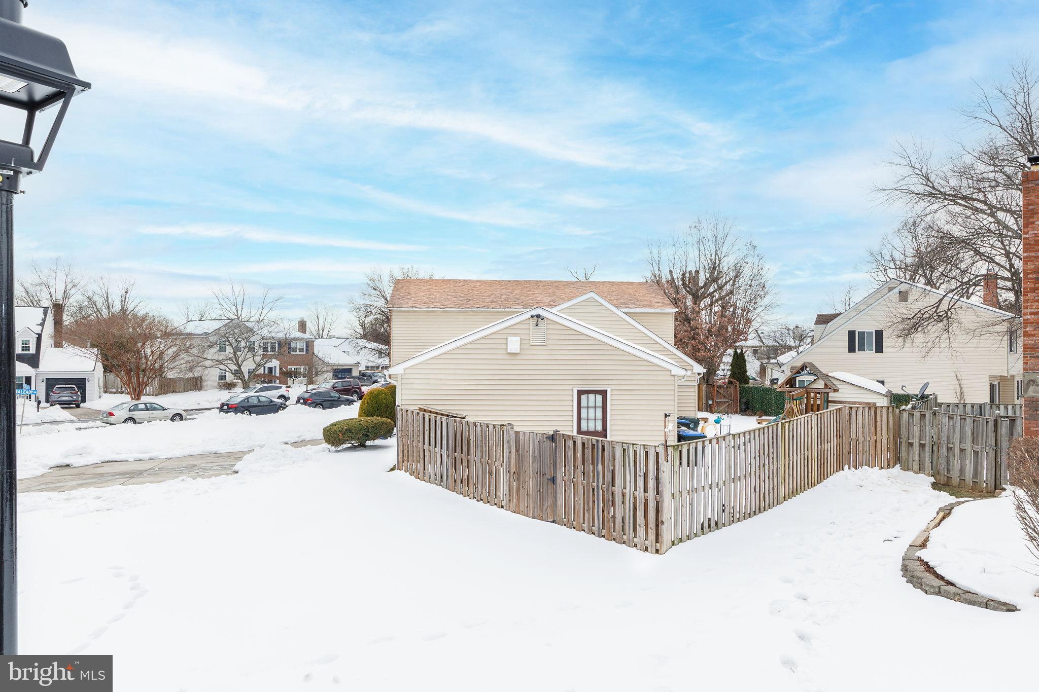 REFLECTION LAKE - Residential