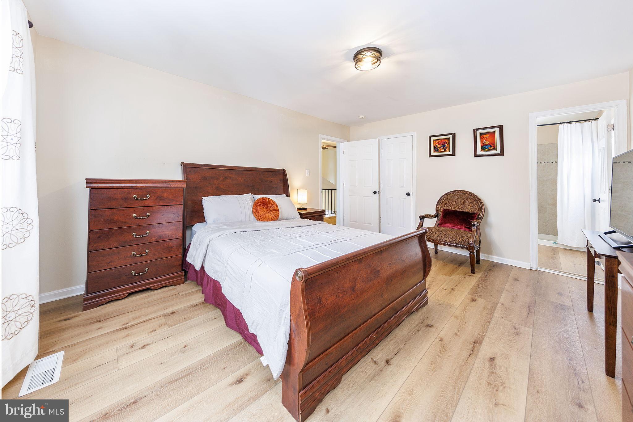 REFLECTION LAKE - Residential