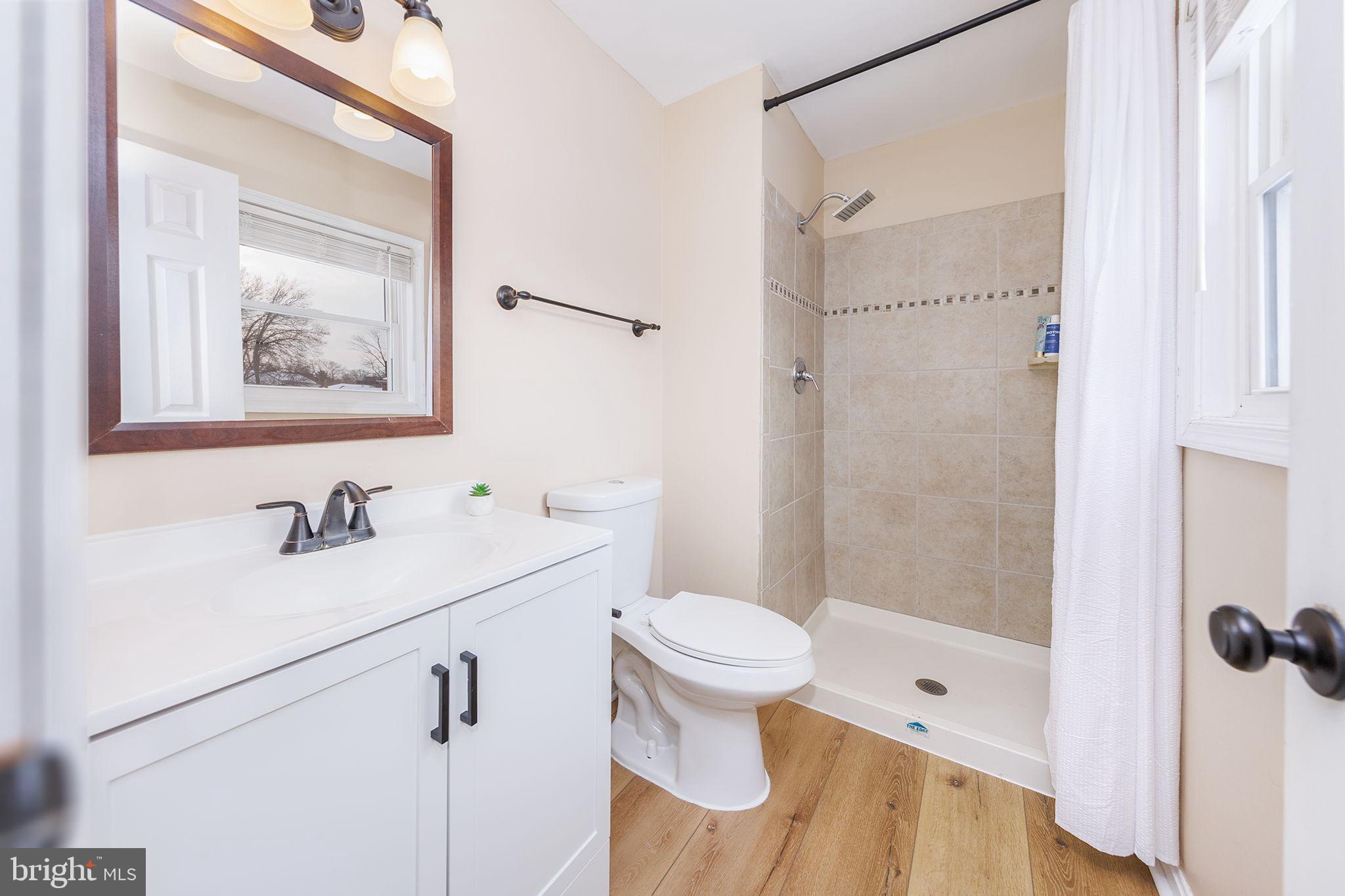 REFLECTION LAKE - Residential