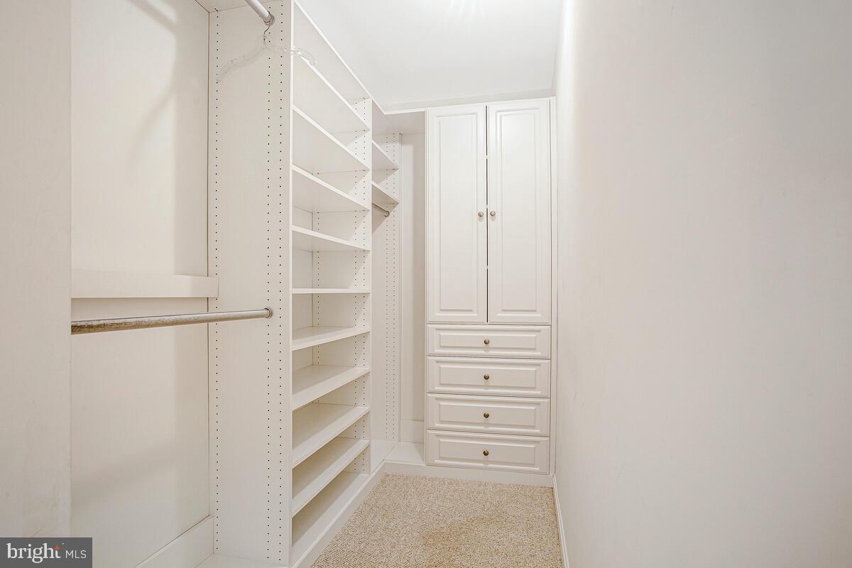 TALL TIMBERS - Residential