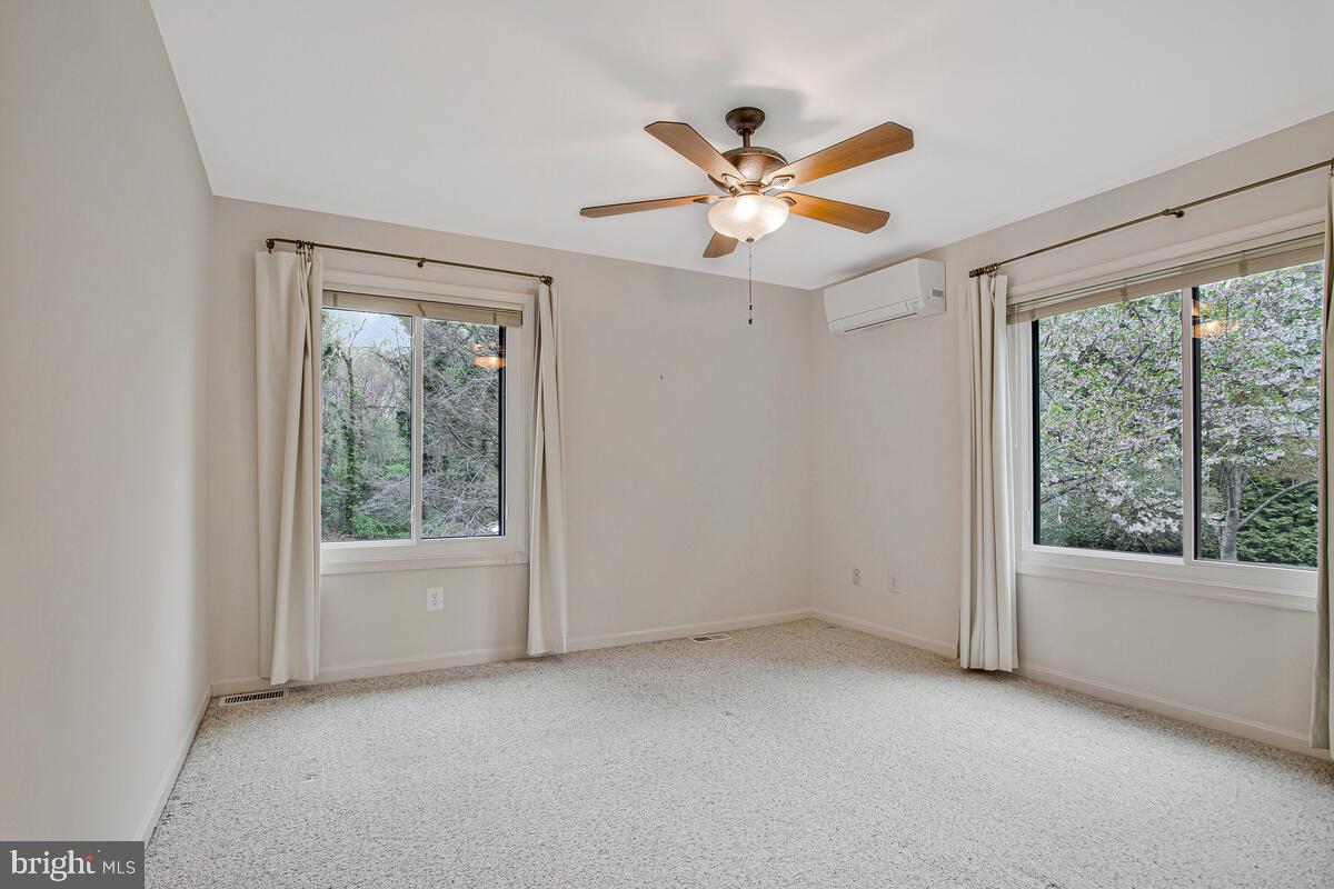 TALL TIMBERS - Residential