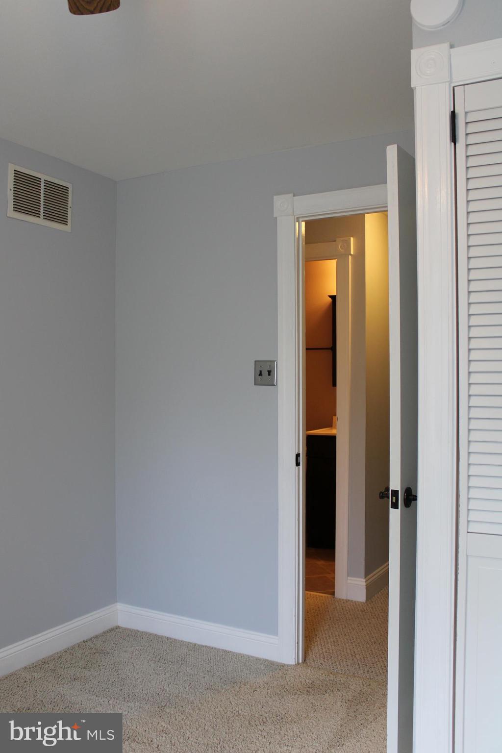 ELKHORN LANDING - Residential Lease