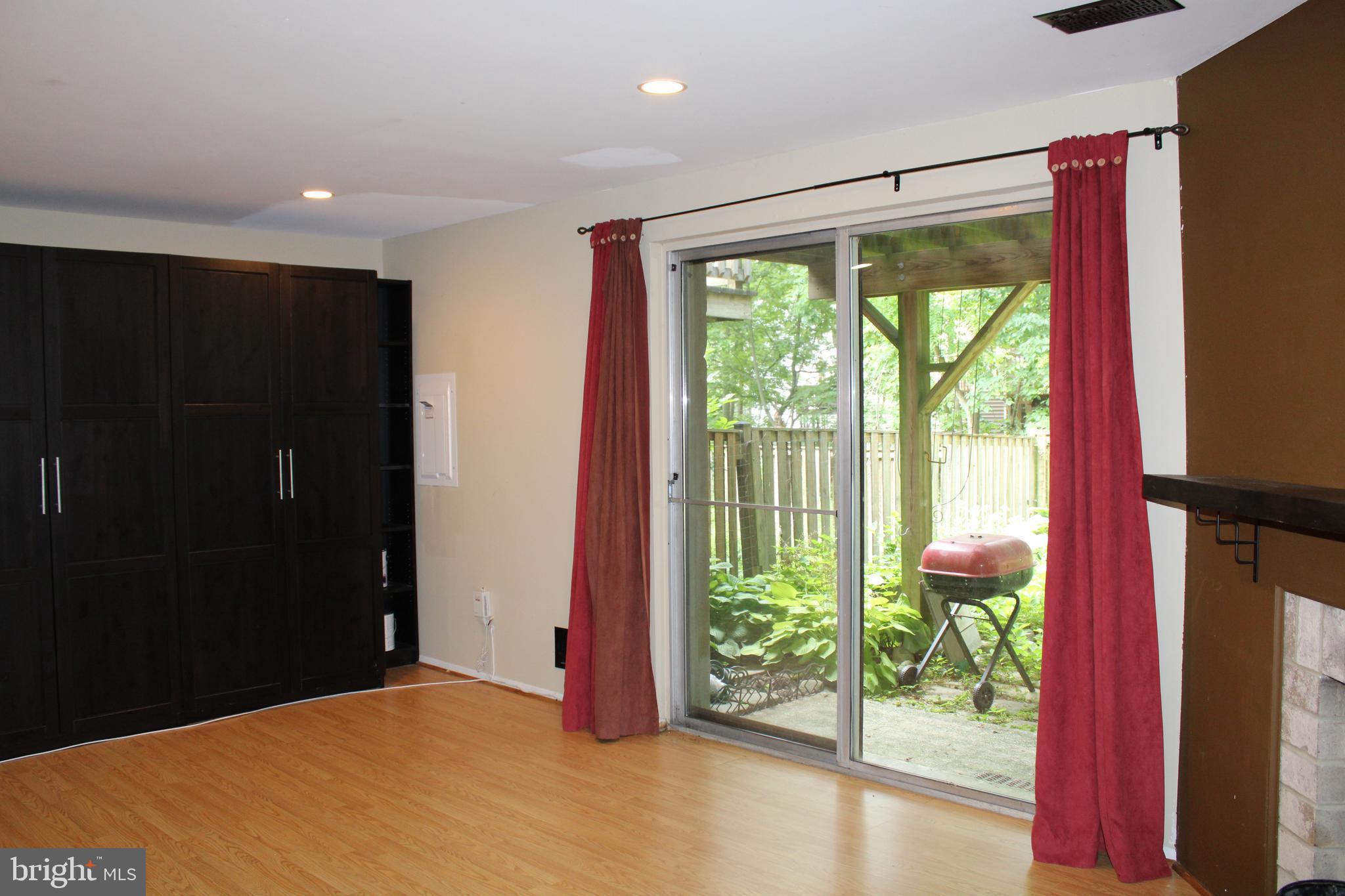 ELKHORN LANDING - Residential Lease