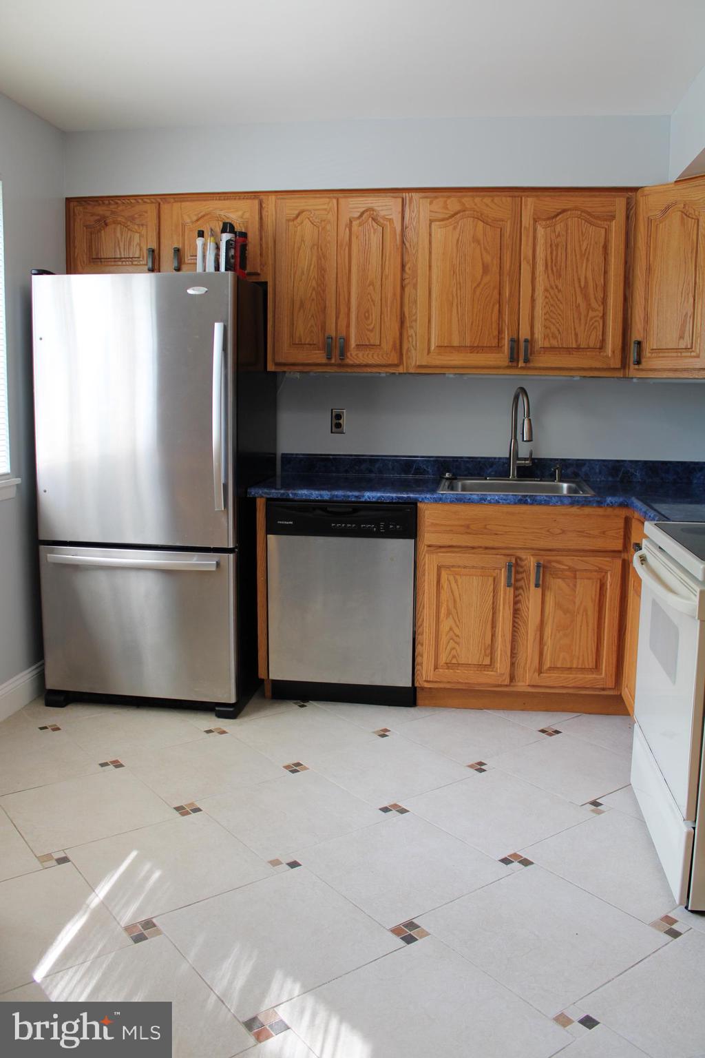 ELKHORN LANDING - Residential Lease