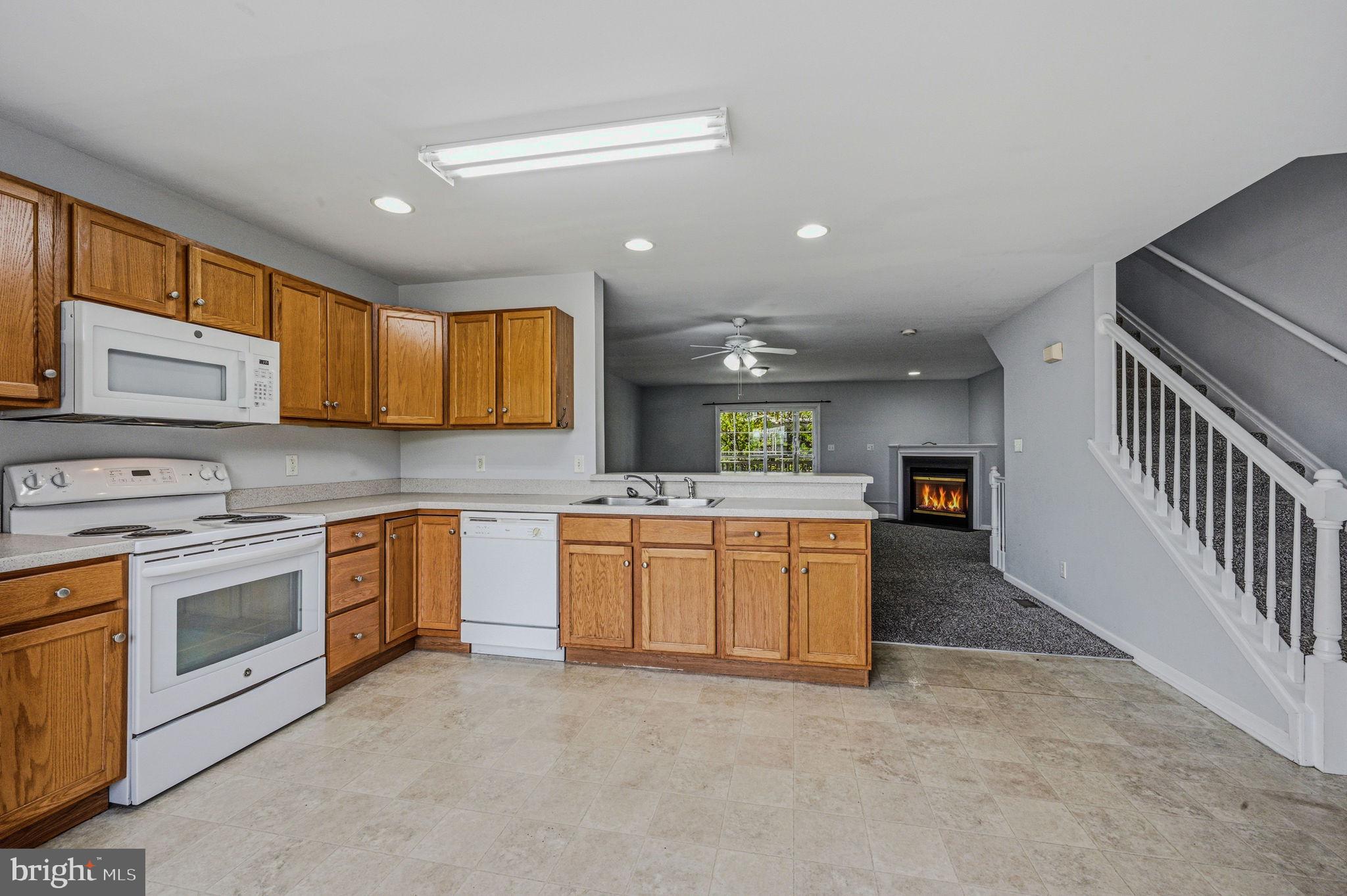 SEA COAST COURT - Residential