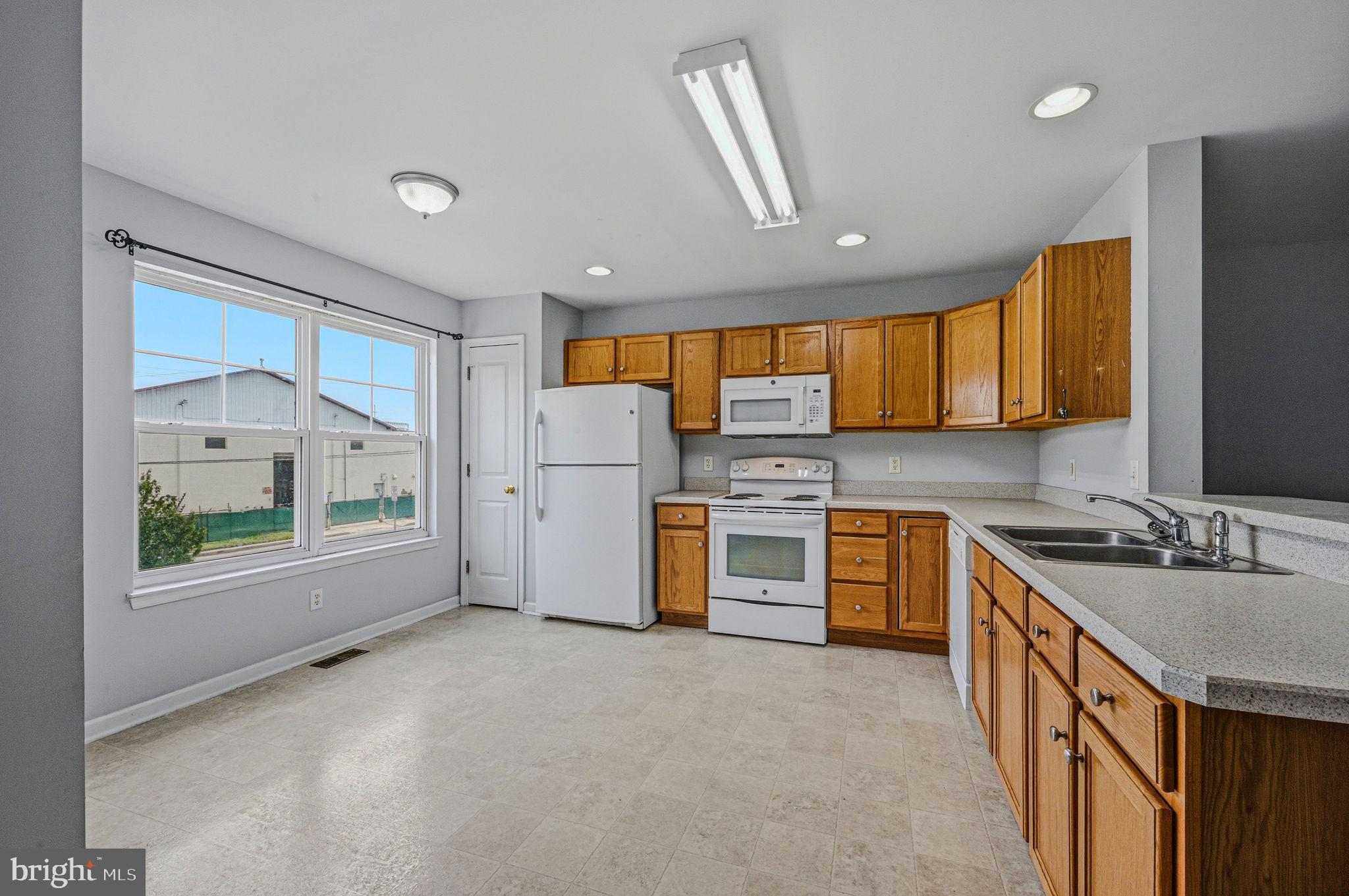 SEA COAST COURT - Residential