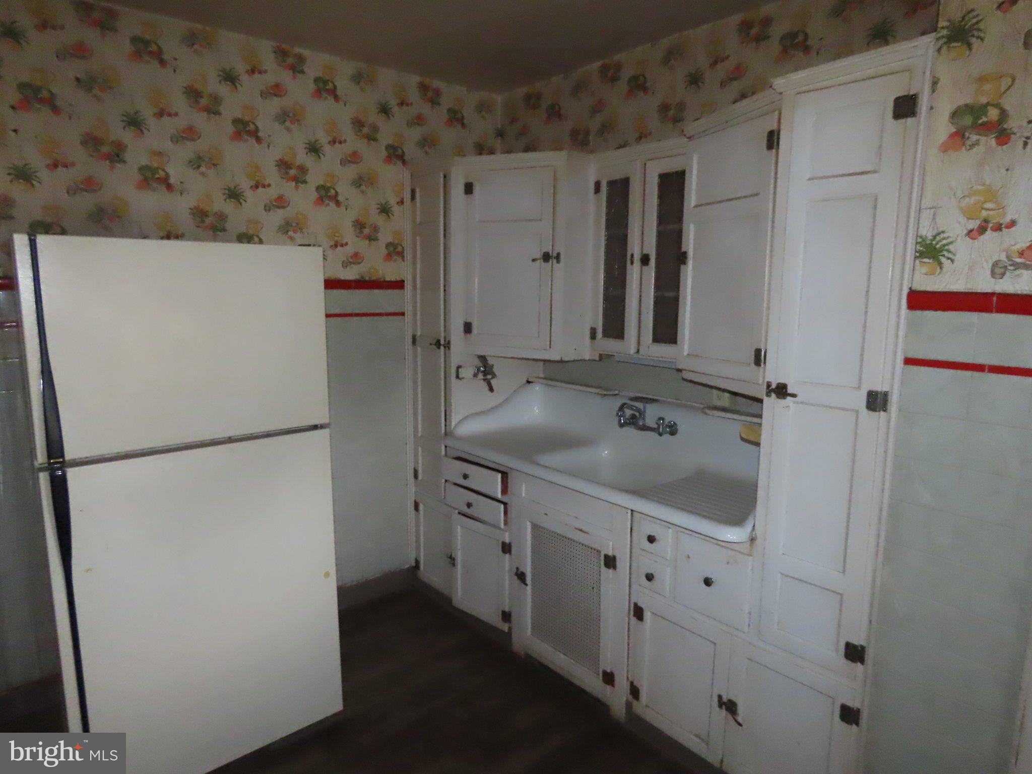 WEST OAK LANE - Residential