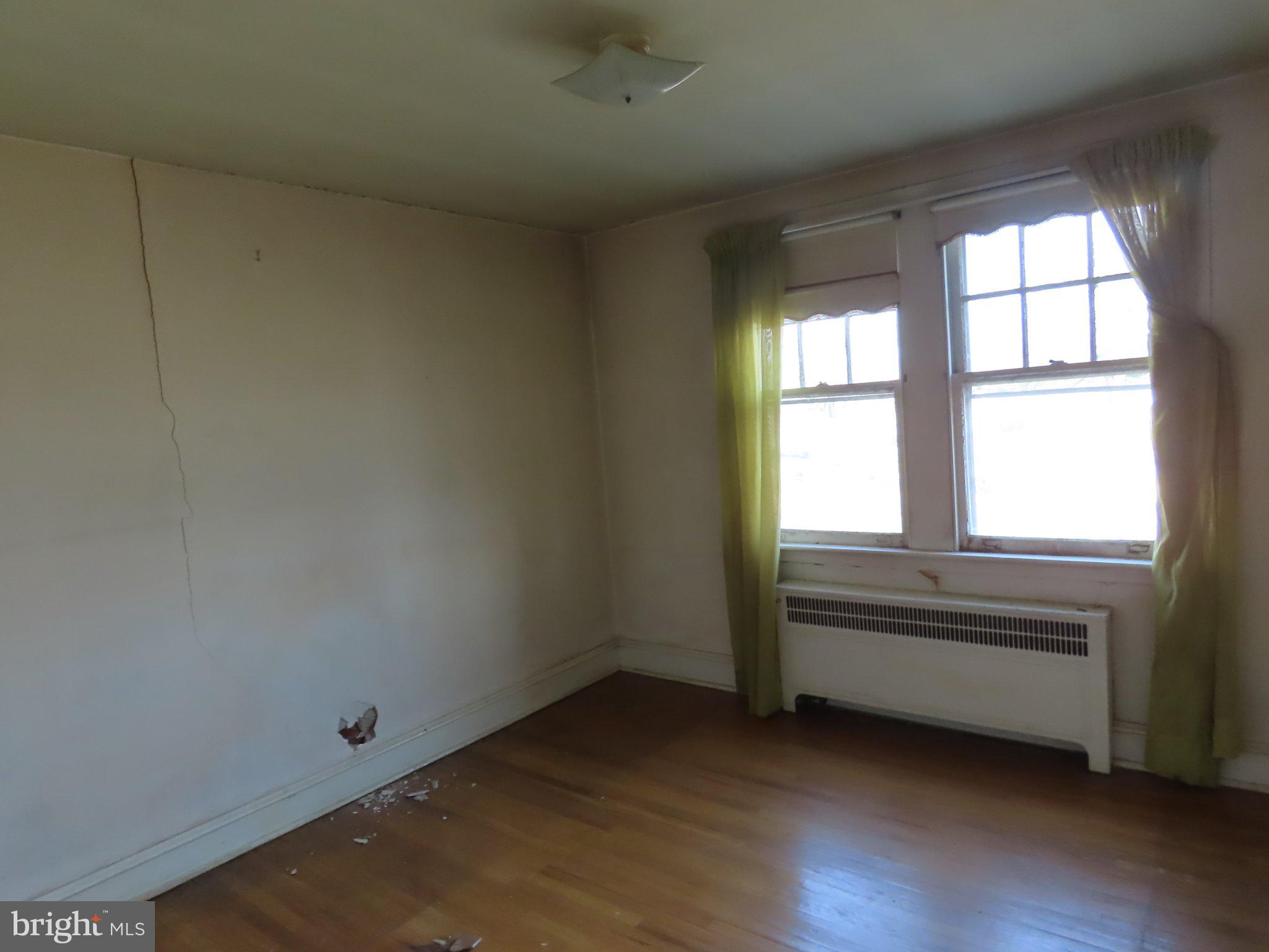 WEST OAK LANE - Residential