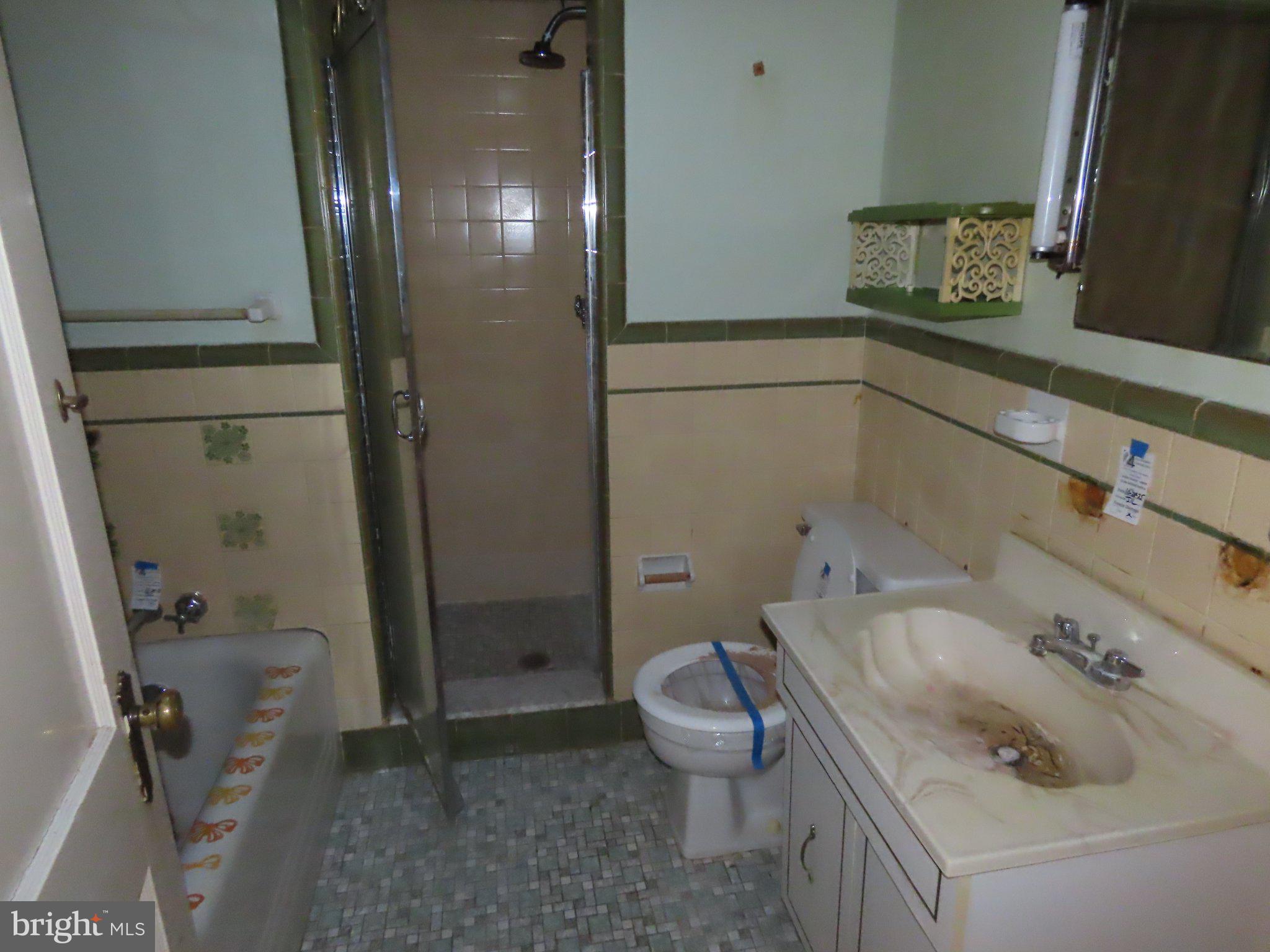 WEST OAK LANE - Residential