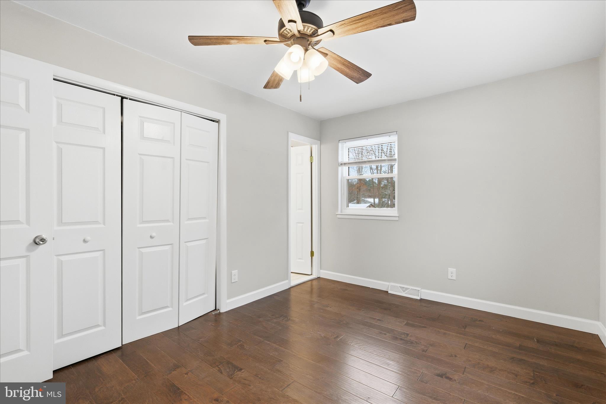 GREENVIEW KNOLLS - Residential