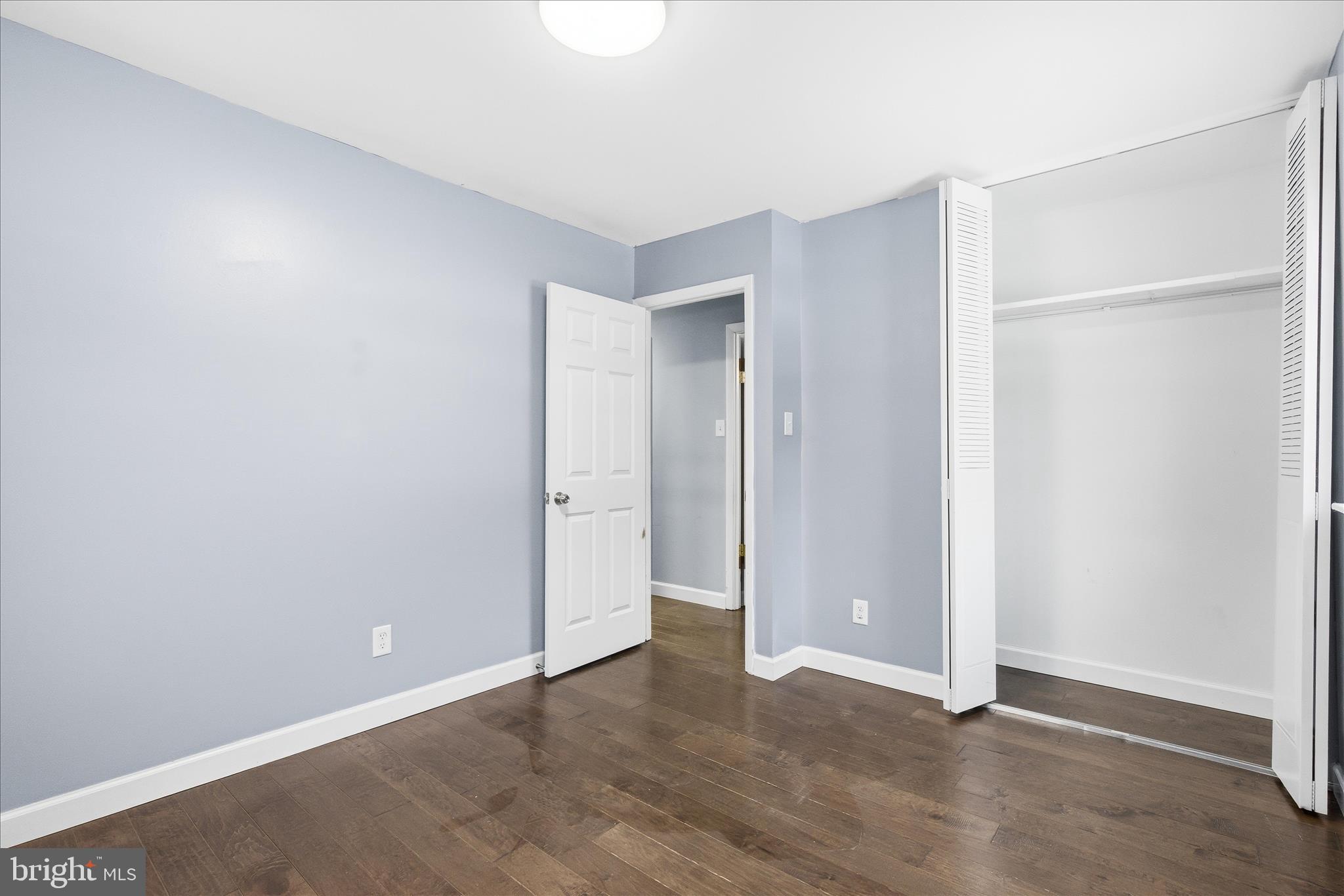 GREENVIEW KNOLLS - Residential