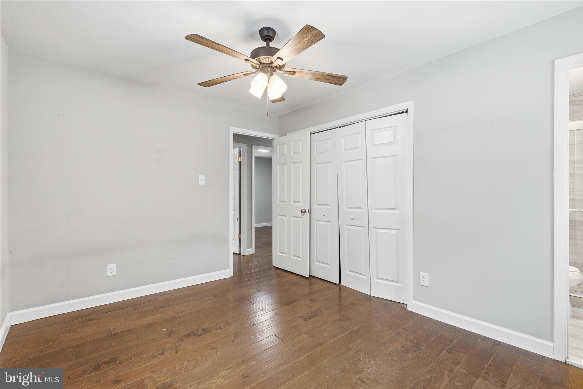 GREENVIEW KNOLLS - Residential