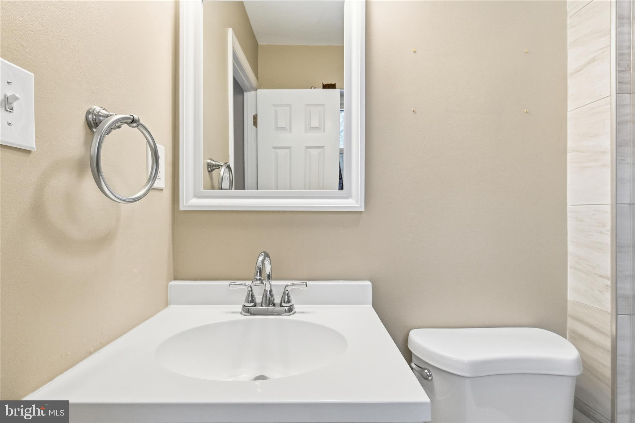 GREENVIEW KNOLLS - Residential