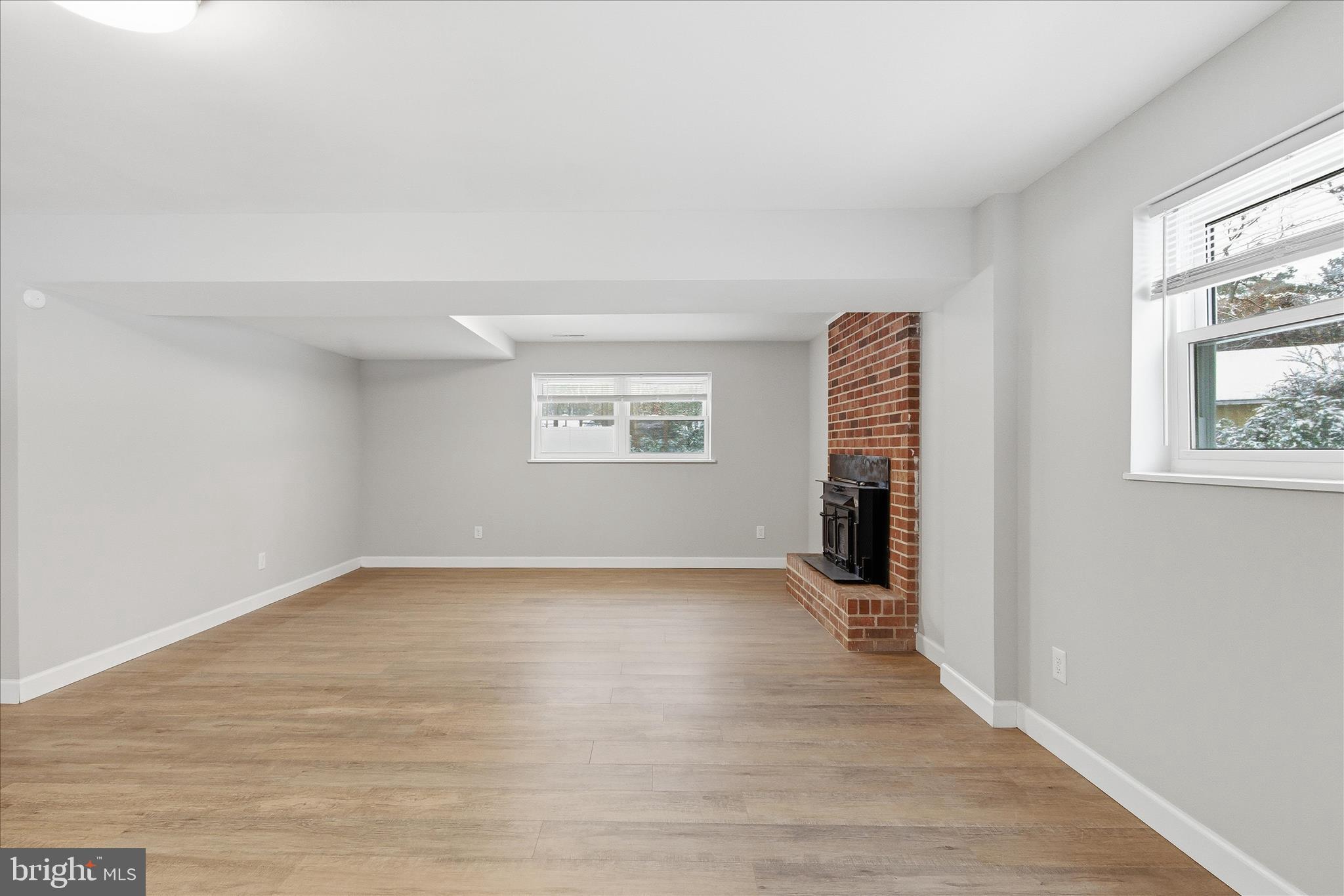 GREENVIEW KNOLLS - Residential