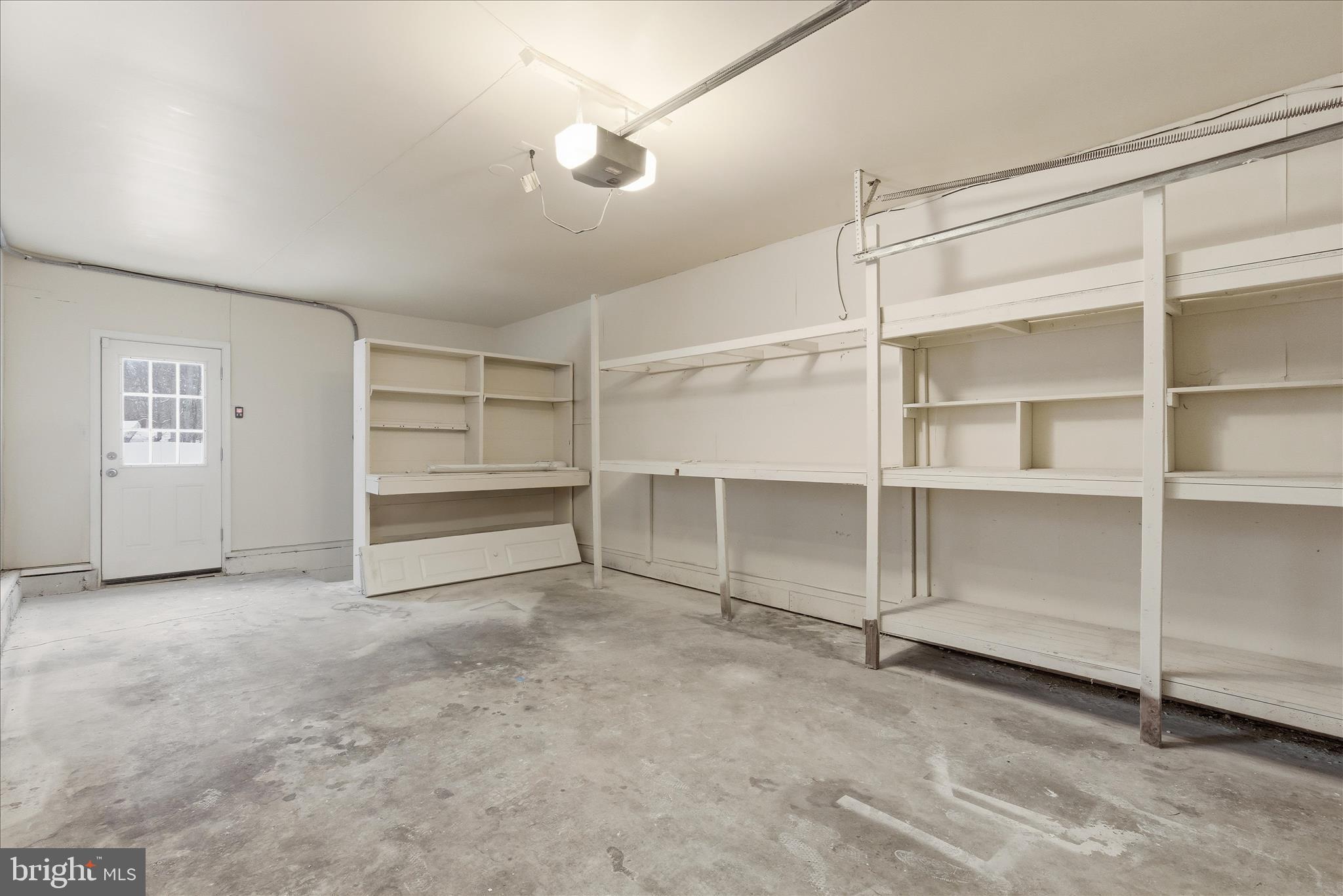 GREENVIEW KNOLLS - Residential