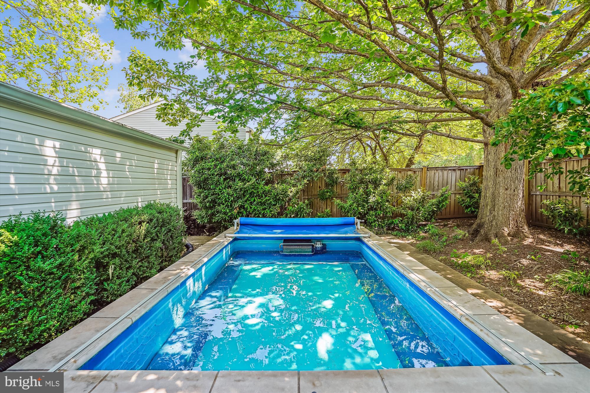 ESTATES AT EAGLE LIE - Residential