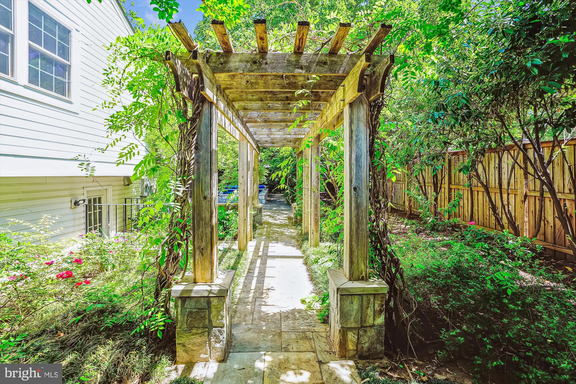 ESTATES AT EAGLE LIE - Residential