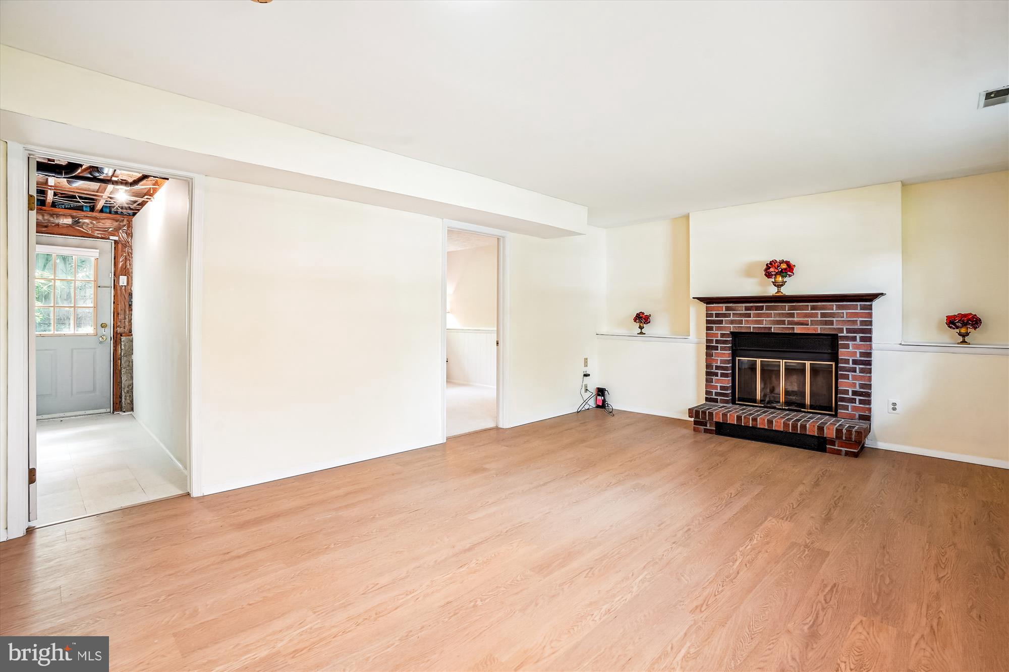 ESTATES AT EAGLE LIE - Residential