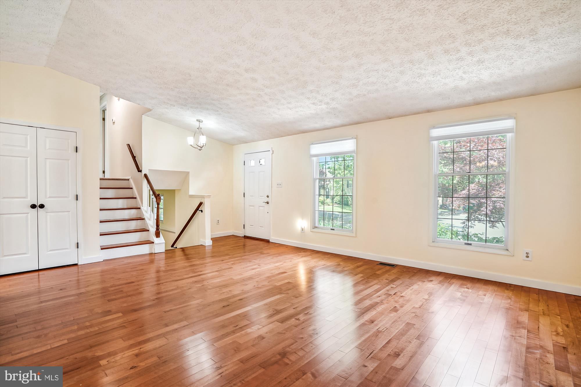 ESTATES AT EAGLE LIE - Residential