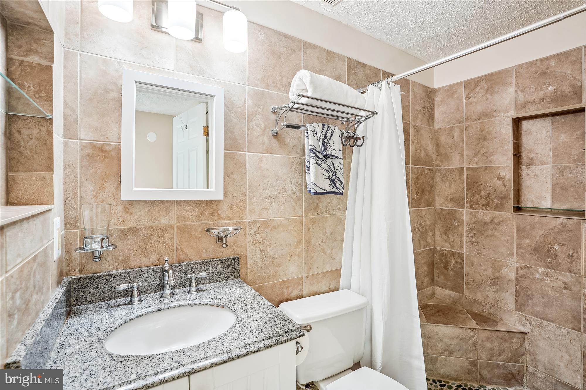 ESTATES AT EAGLE LIE - Residential