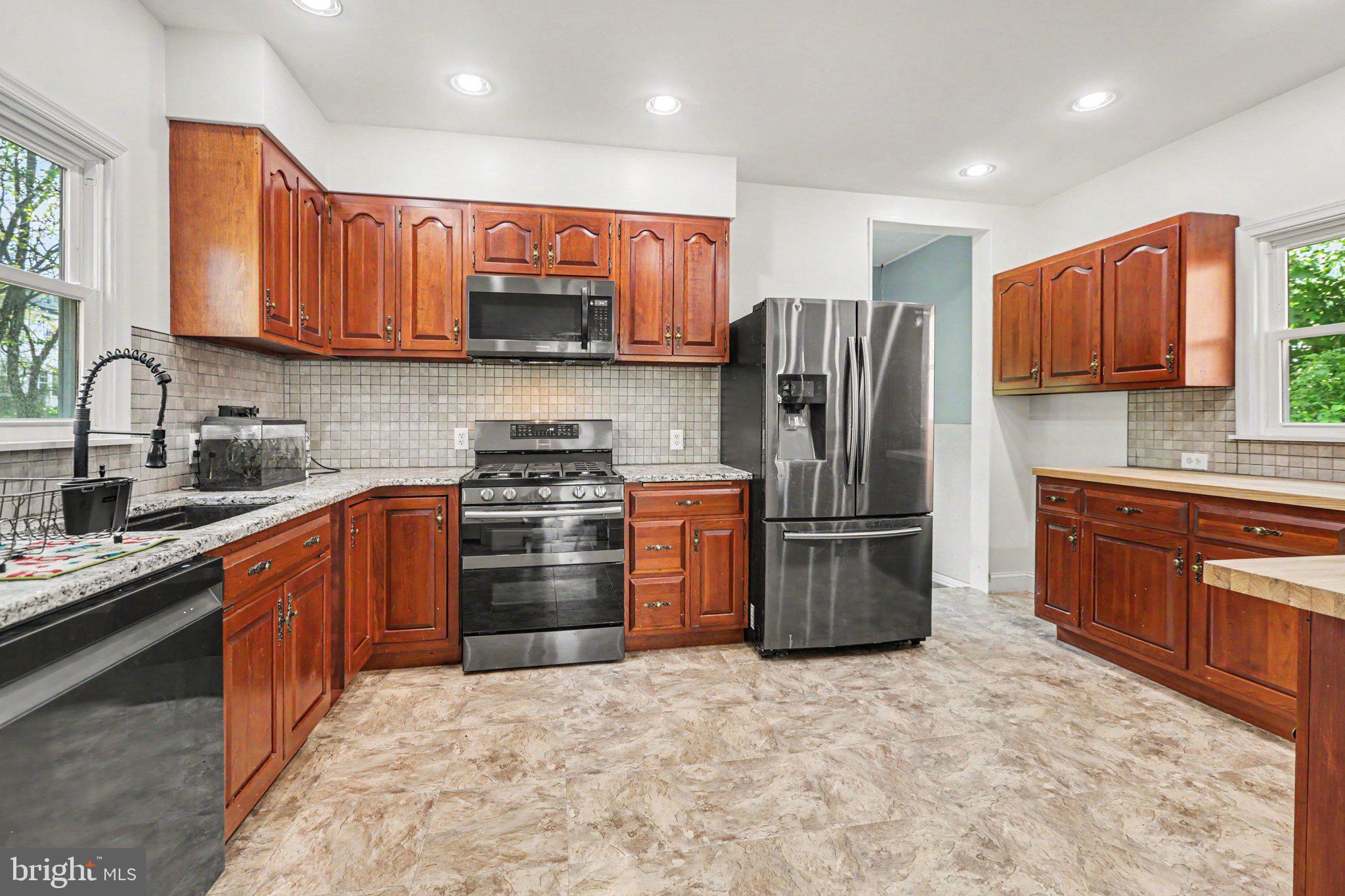 NEW CUMBERLAND BOROUGH - Residential