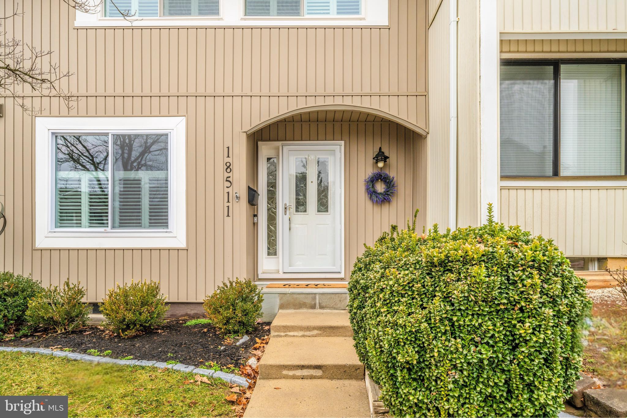 18511 EAGLES ROOST DRIVE