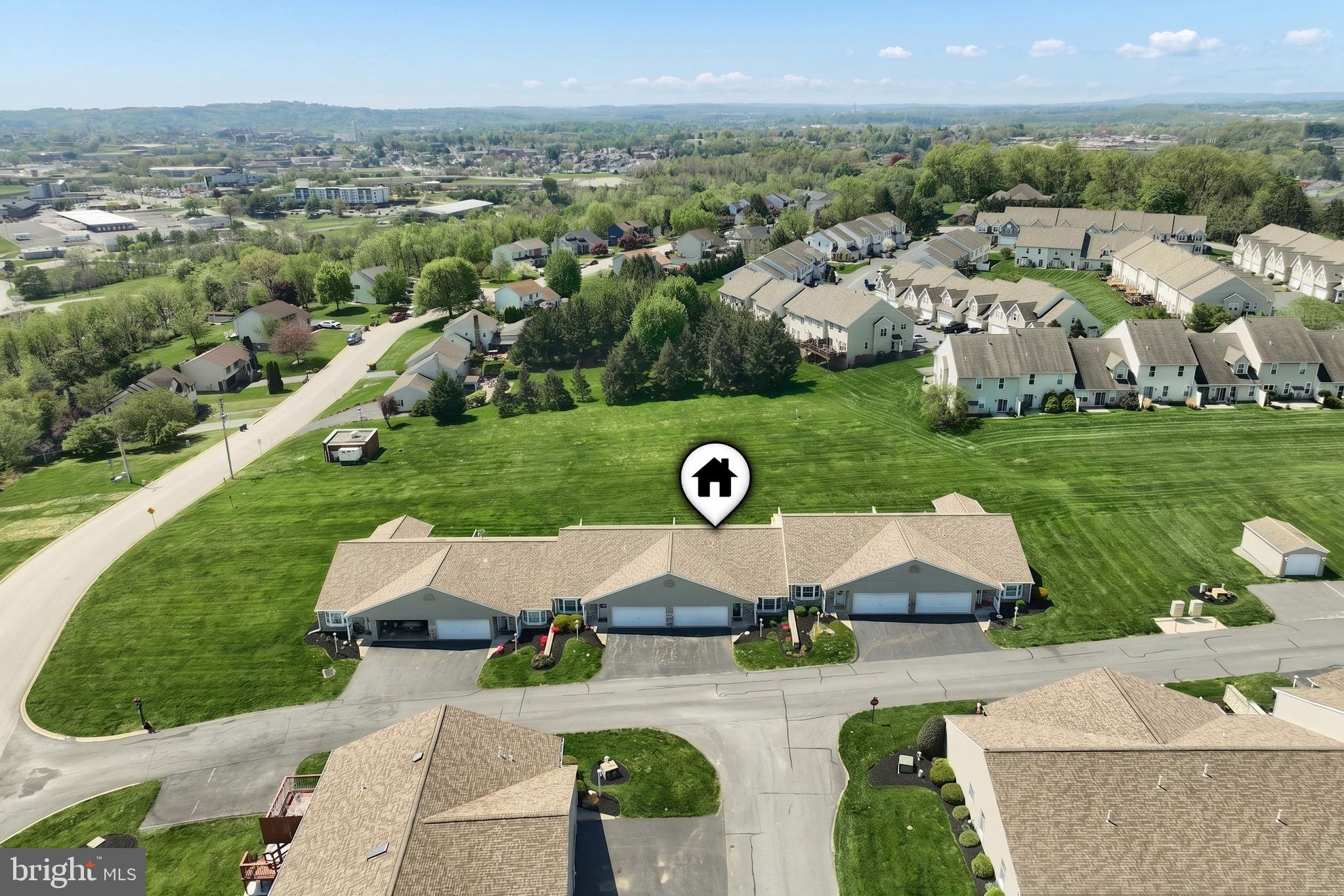 WHITE OAK MANOR - Residential