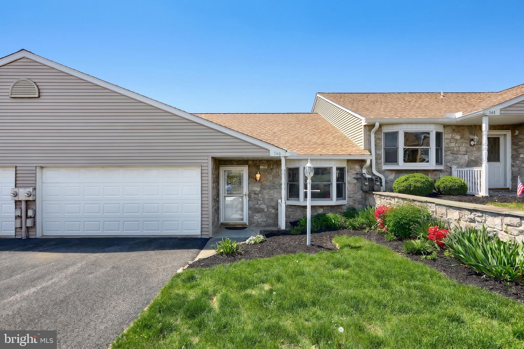 548 BUCKTHORN DRIVE 16