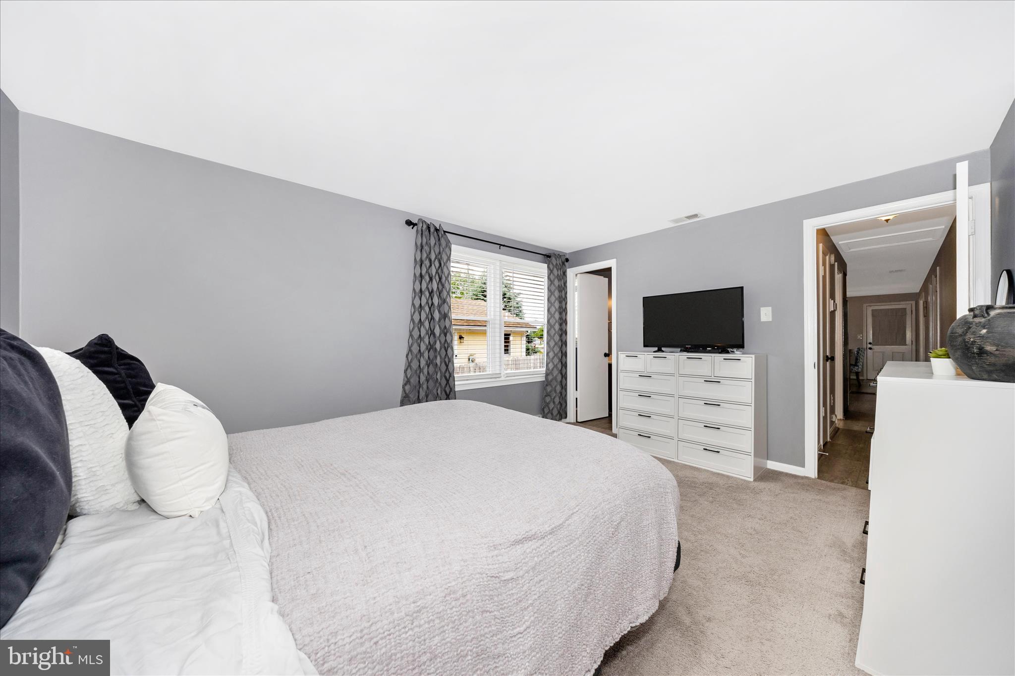 MIDDLETOWN - Residential