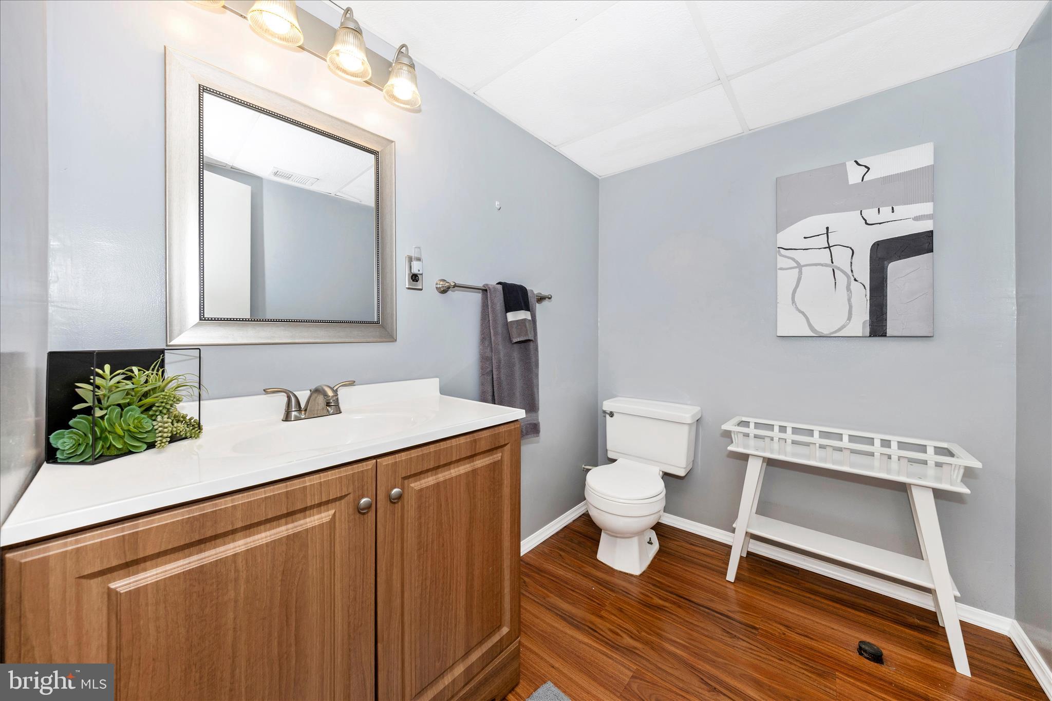 MIDDLETOWN - Residential