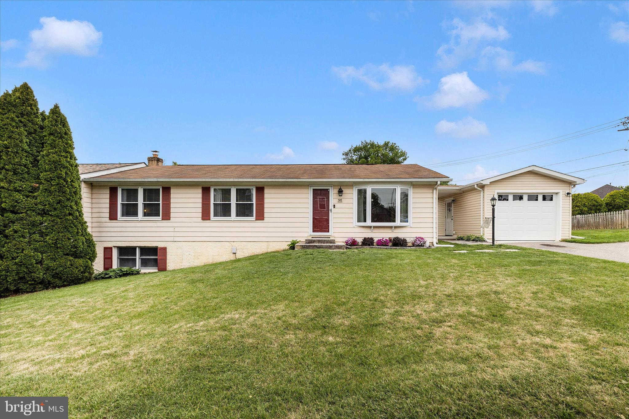 MIDDLETOWN - Residential
