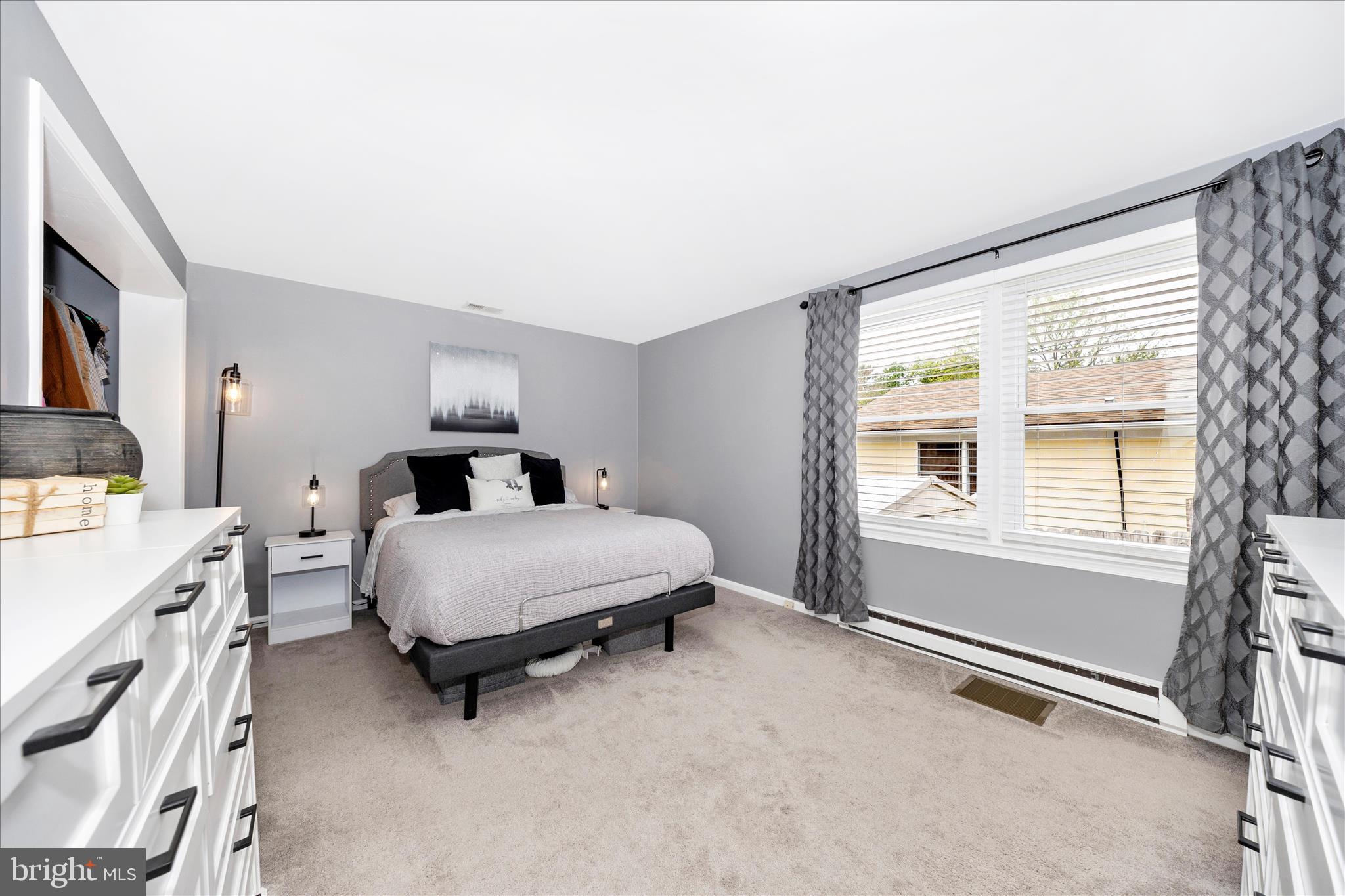 MIDDLETOWN - Residential