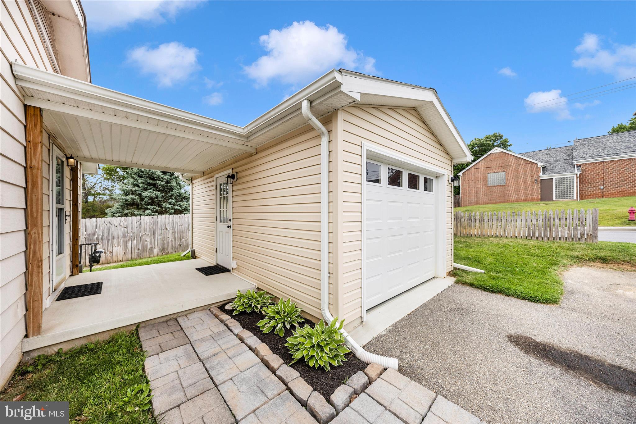 MIDDLETOWN - Residential