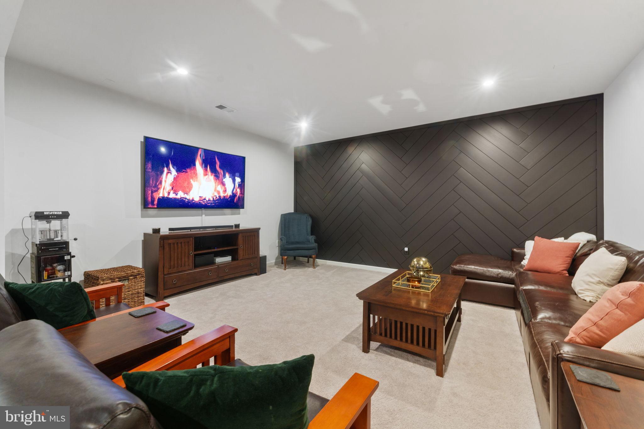 LIBERTY HALL - Residential